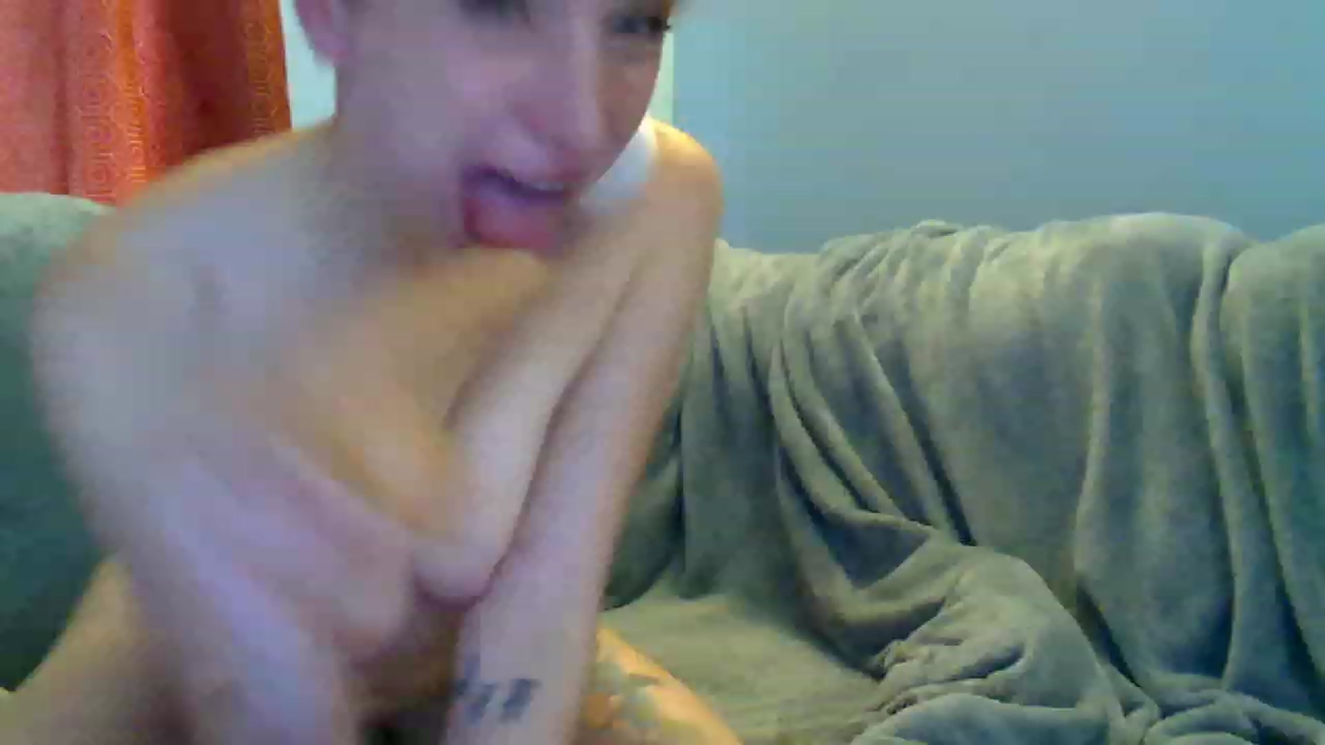 Gallery image thumbnail from FoxieMathews's myfreecams stream on, 12/20/2022, 21:02 image 4 of 20