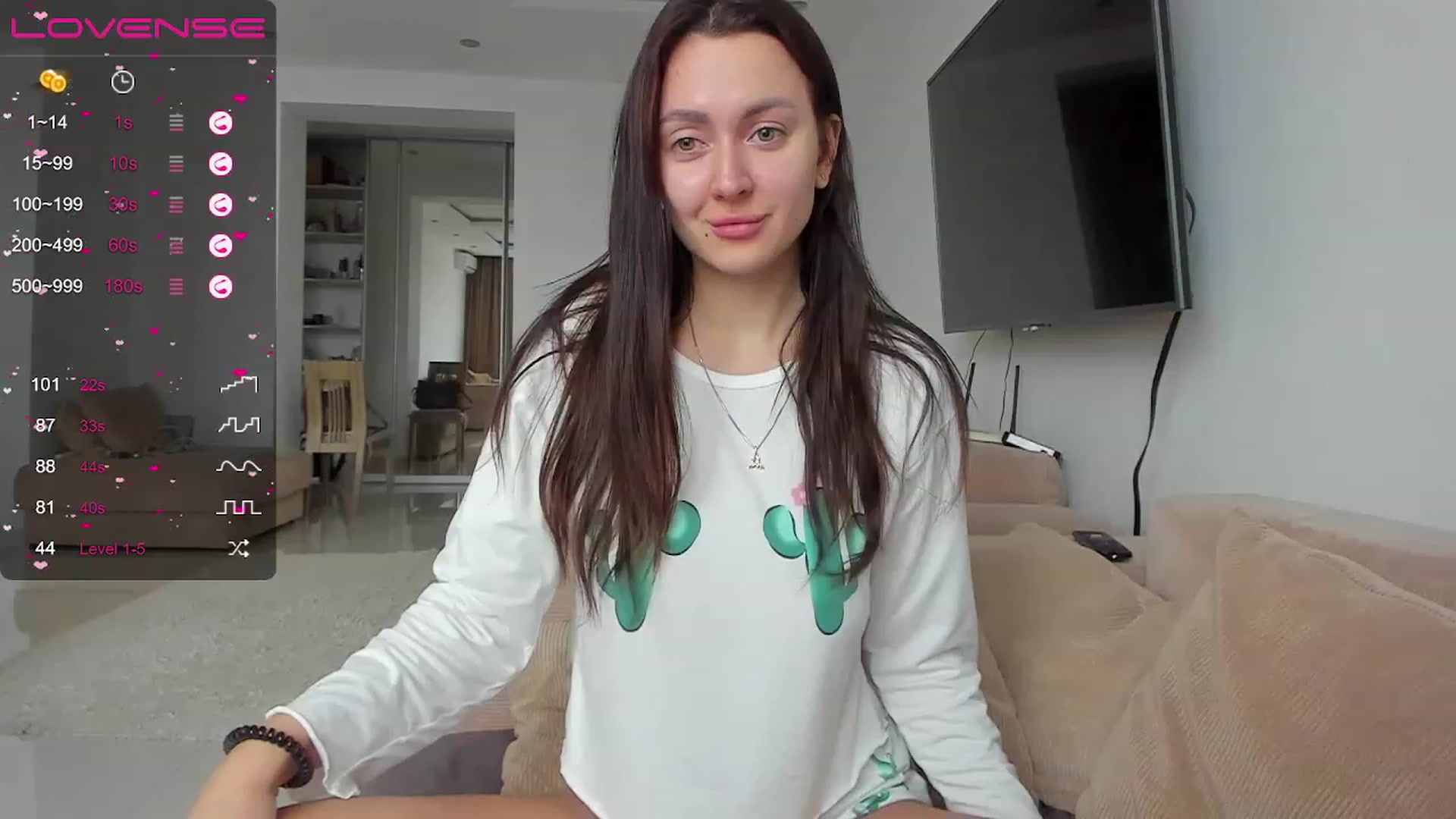 Gallery image thumbnail from Foxxycool's myfreecams stream on, 12/11/2022, 11:17 image 1 of 20