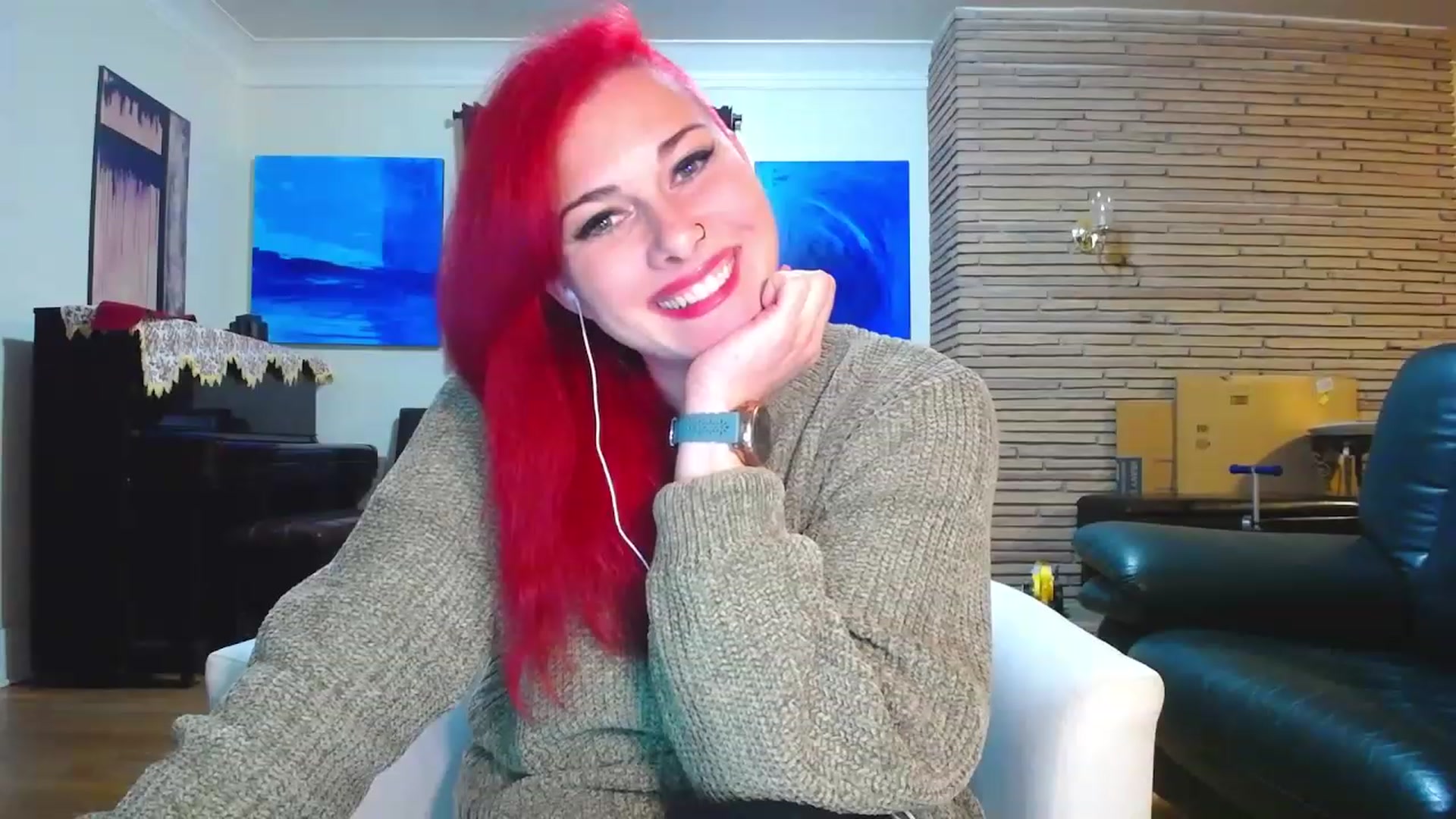 Gallery image thumbnail from FoxyDame's myfreecams stream on, 12/04/2022, 07:33 image 3 of 20
