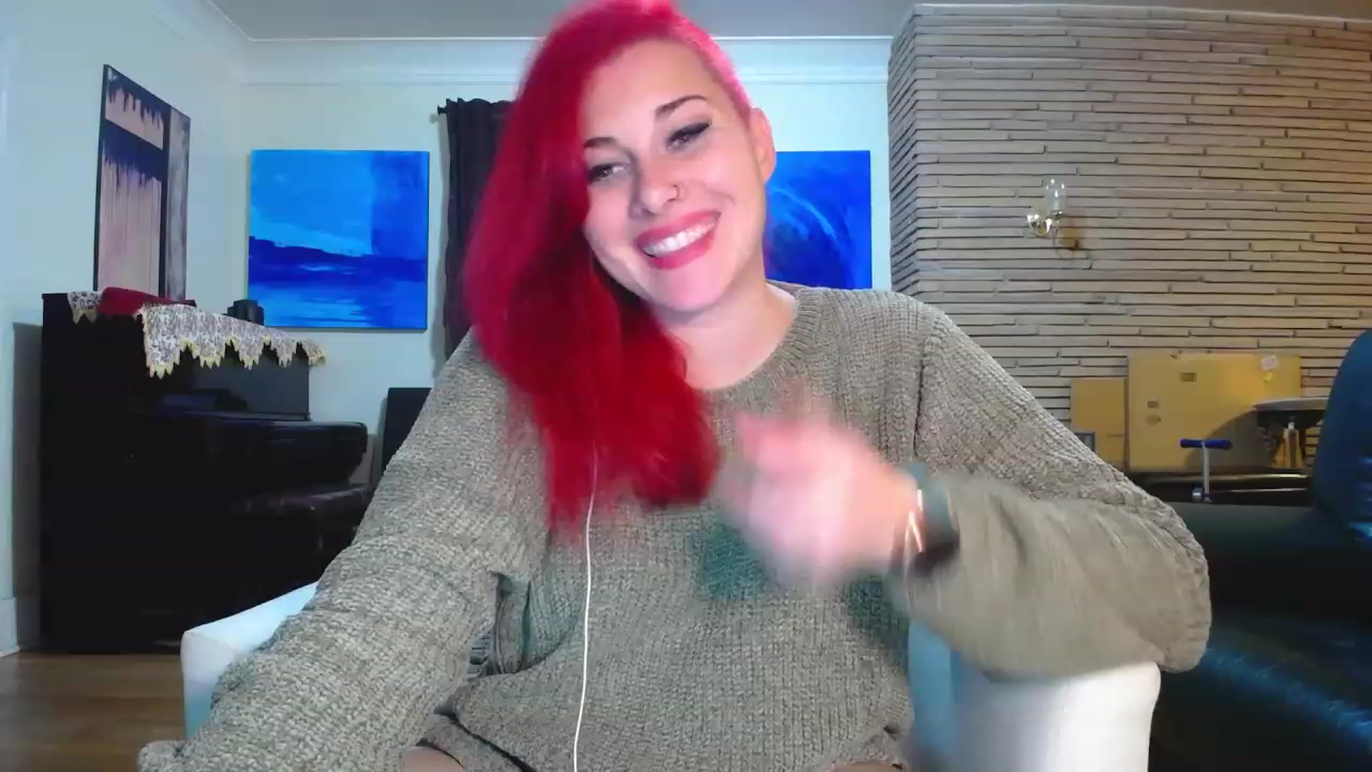 Gallery image thumbnail from FoxyDame's myfreecams stream on, 12/04/2022, 07:33 image 20 of 20