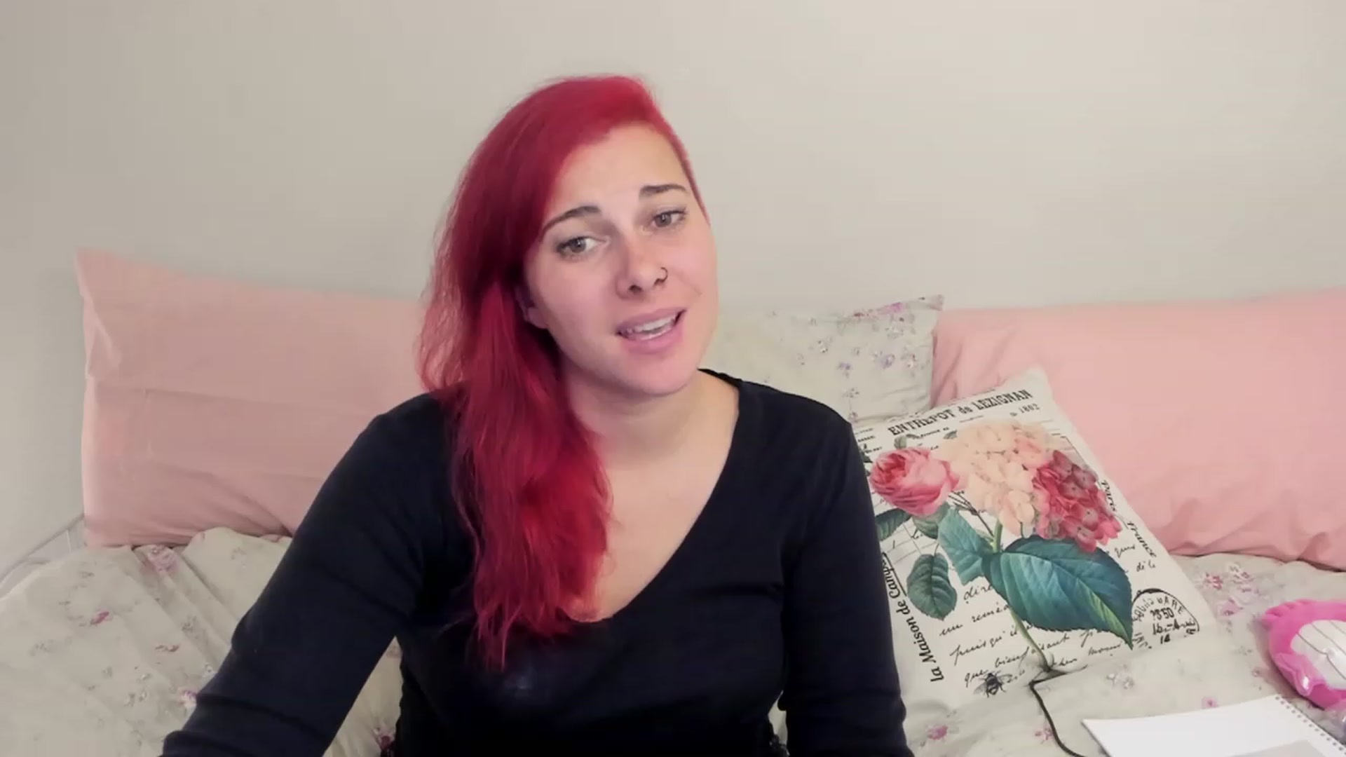 Gallery image thumbnail from FoxyDame's myfreecams stream on, 12/11/2022, 07:52 image 9 of 20