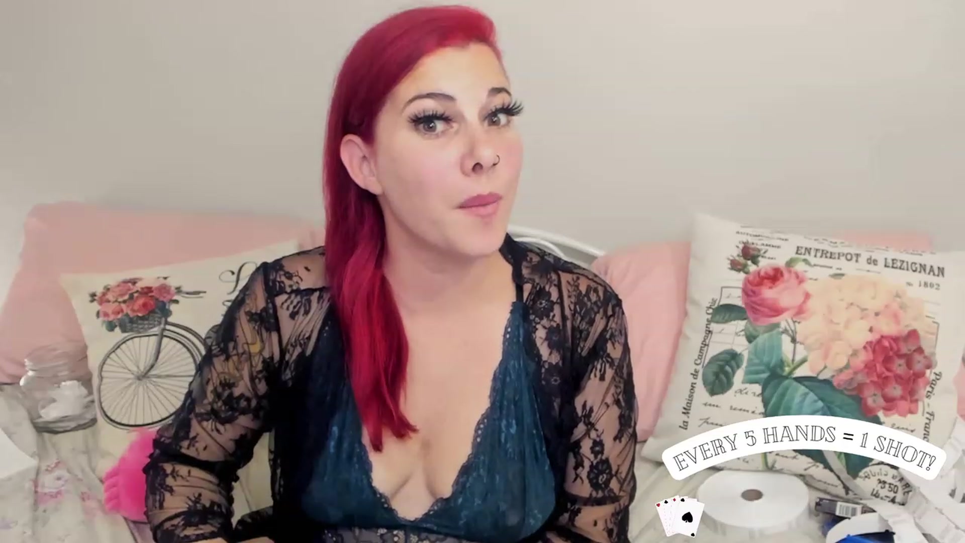 Gallery image thumbnail from FoxyDame's myfreecams stream on, 12/12/2022, 05:39 image 18 of 20