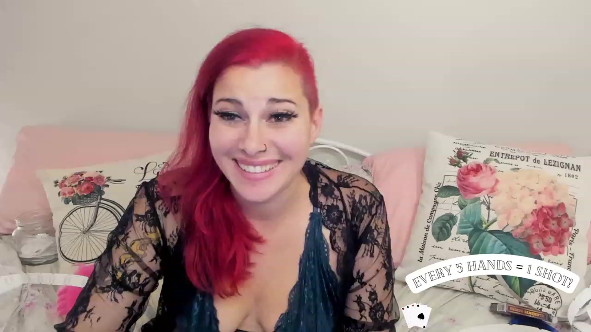 Gallery image thumbnail from FoxyDame's myfreecams stream on, 12/12/2022, 06:52 image 1 of 20