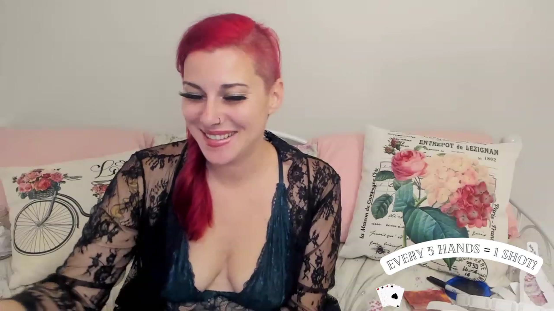 Gallery image thumbnail from FoxyDame's myfreecams stream on, 12/12/2022, 06:52 image 20 of 20