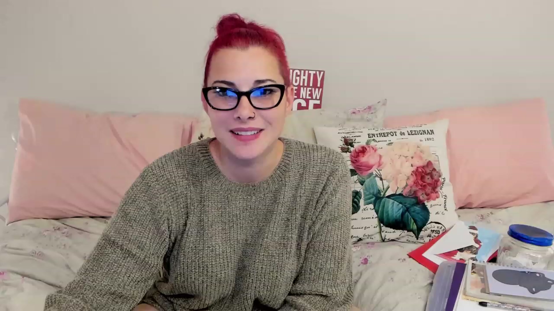 Gallery image thumbnail from FoxyDame's myfreecams stream on, 12/15/2022, 06:43 image 10 of 20