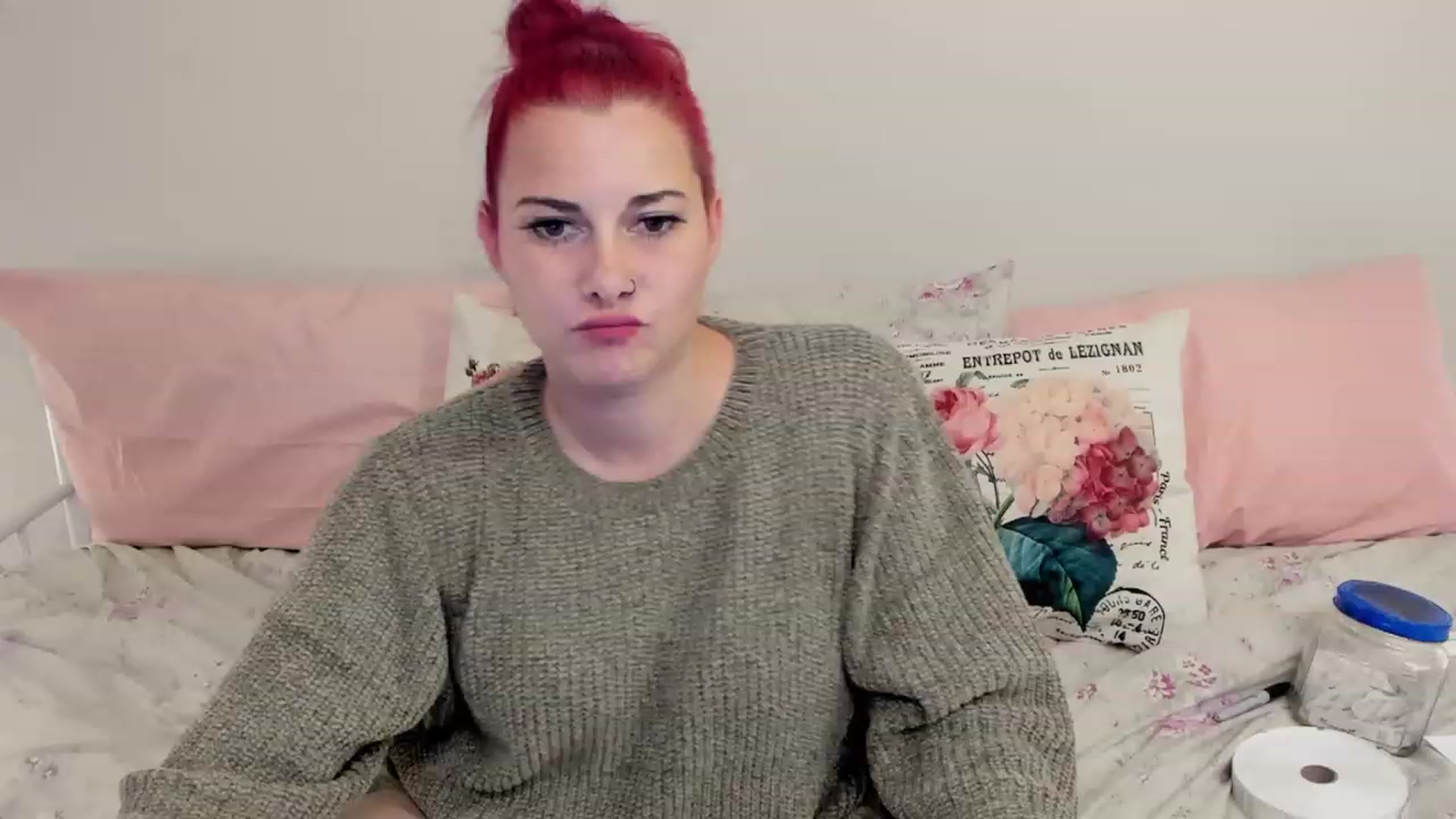 Gallery image thumbnail from FoxyDame's myfreecams stream on, 12/15/2022, 06:43 image 5 of 20