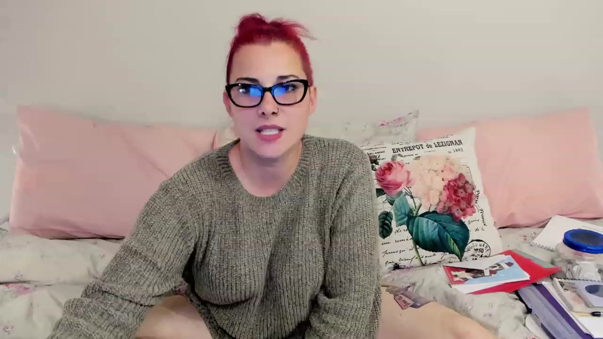 Gallery image thumbnail from FoxyDame's myfreecams stream on, 12/15/2022, 06:43 image 12 of 20