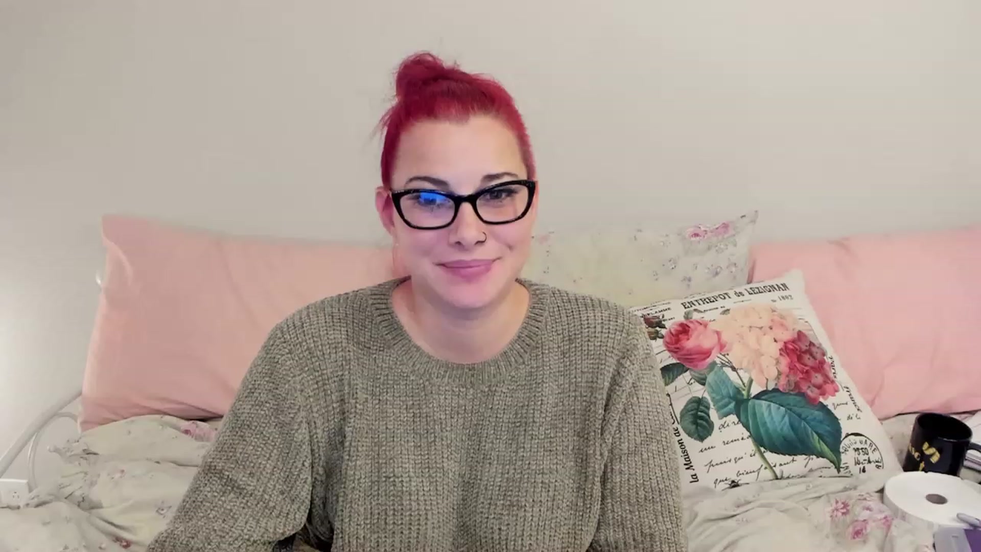 Gallery image thumbnail from FoxyDame's myfreecams stream on, 12/15/2022, 08:00 image 1 of 20