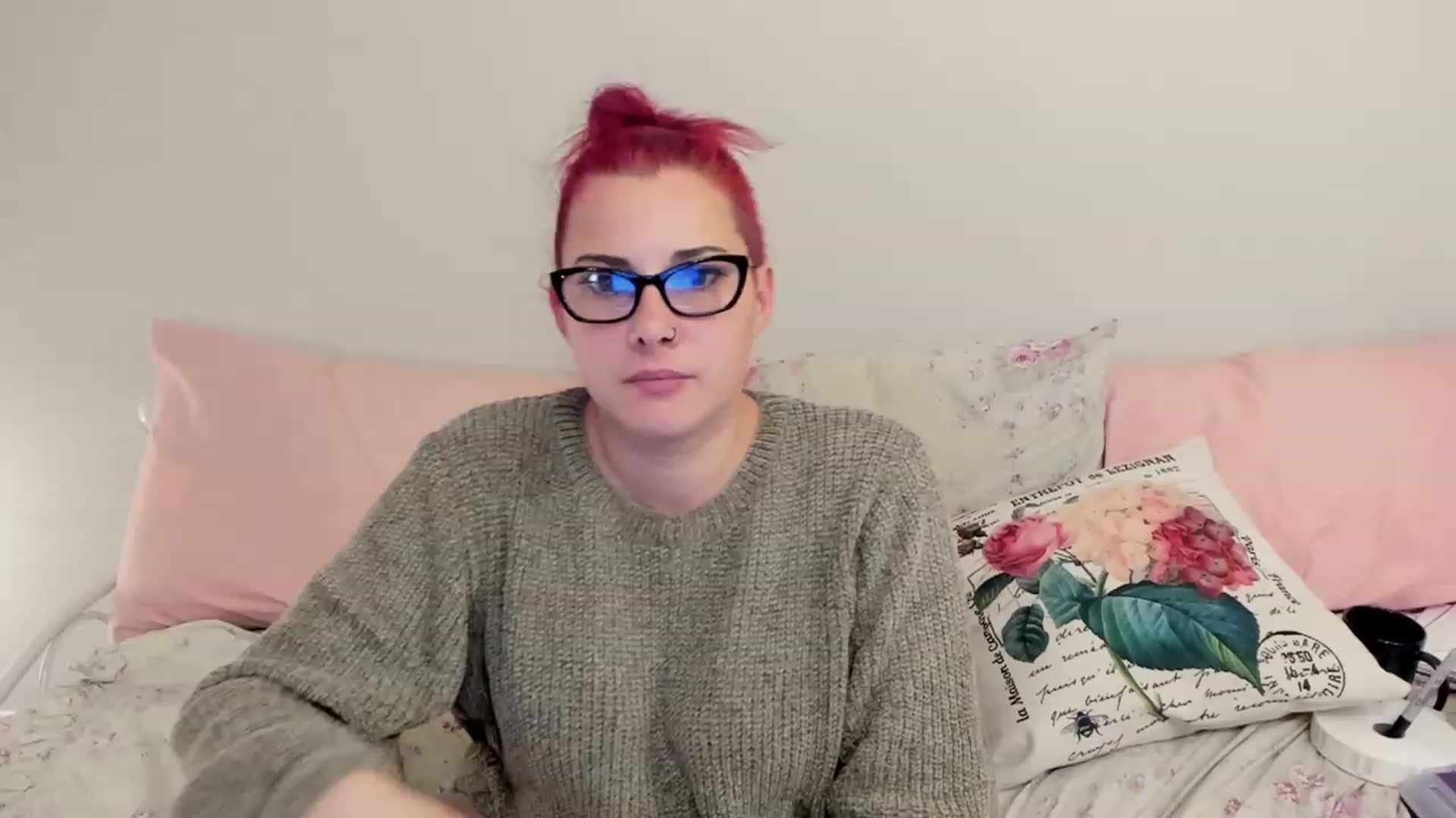 Gallery image thumbnail from FoxyDame's myfreecams stream on, 12/15/2022, 08:32 image 19 of 20