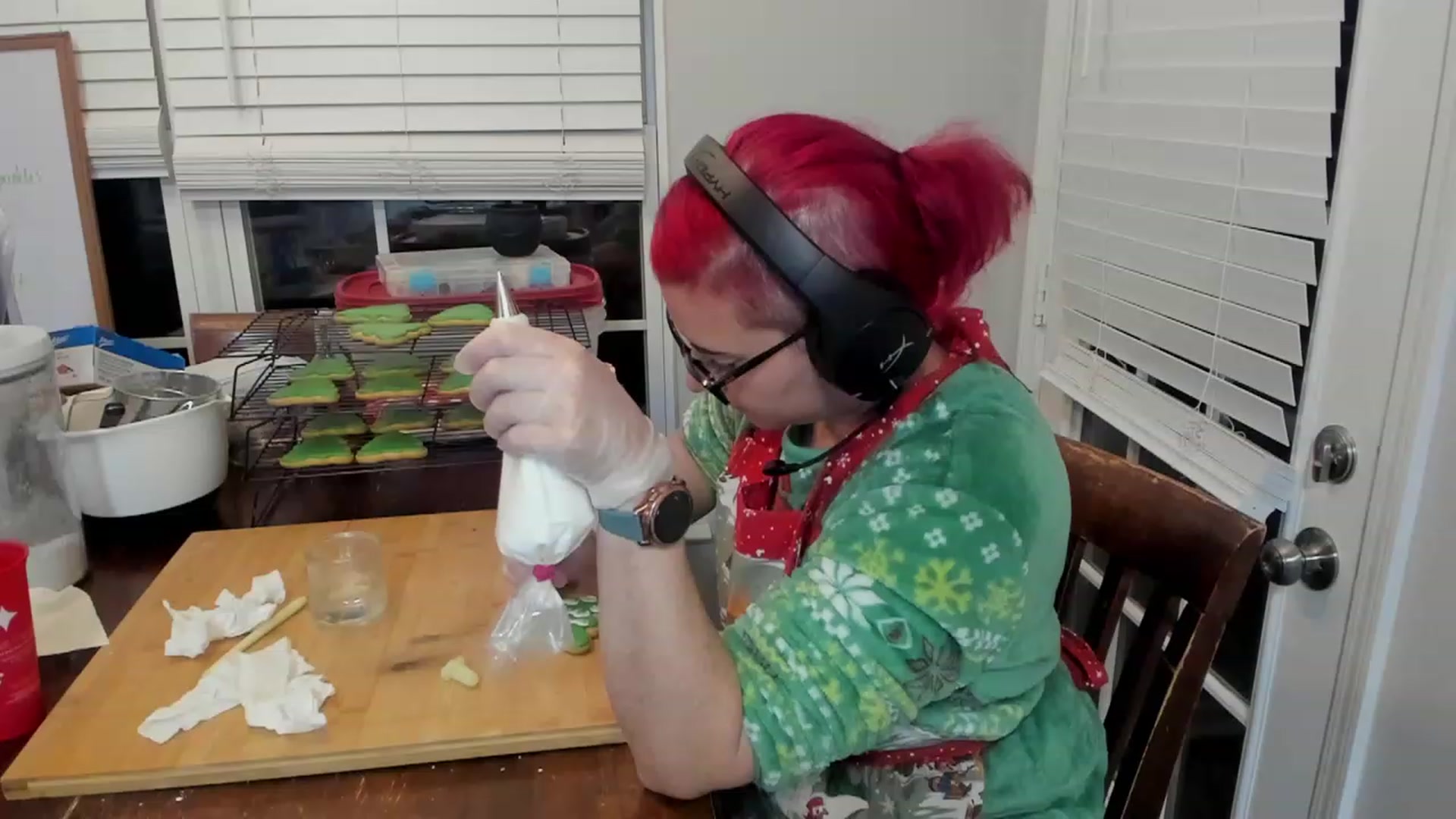 Gallery image thumbnail from FoxyDame's myfreecams stream on, 12/16/2022, 08:36 image 9 of 20