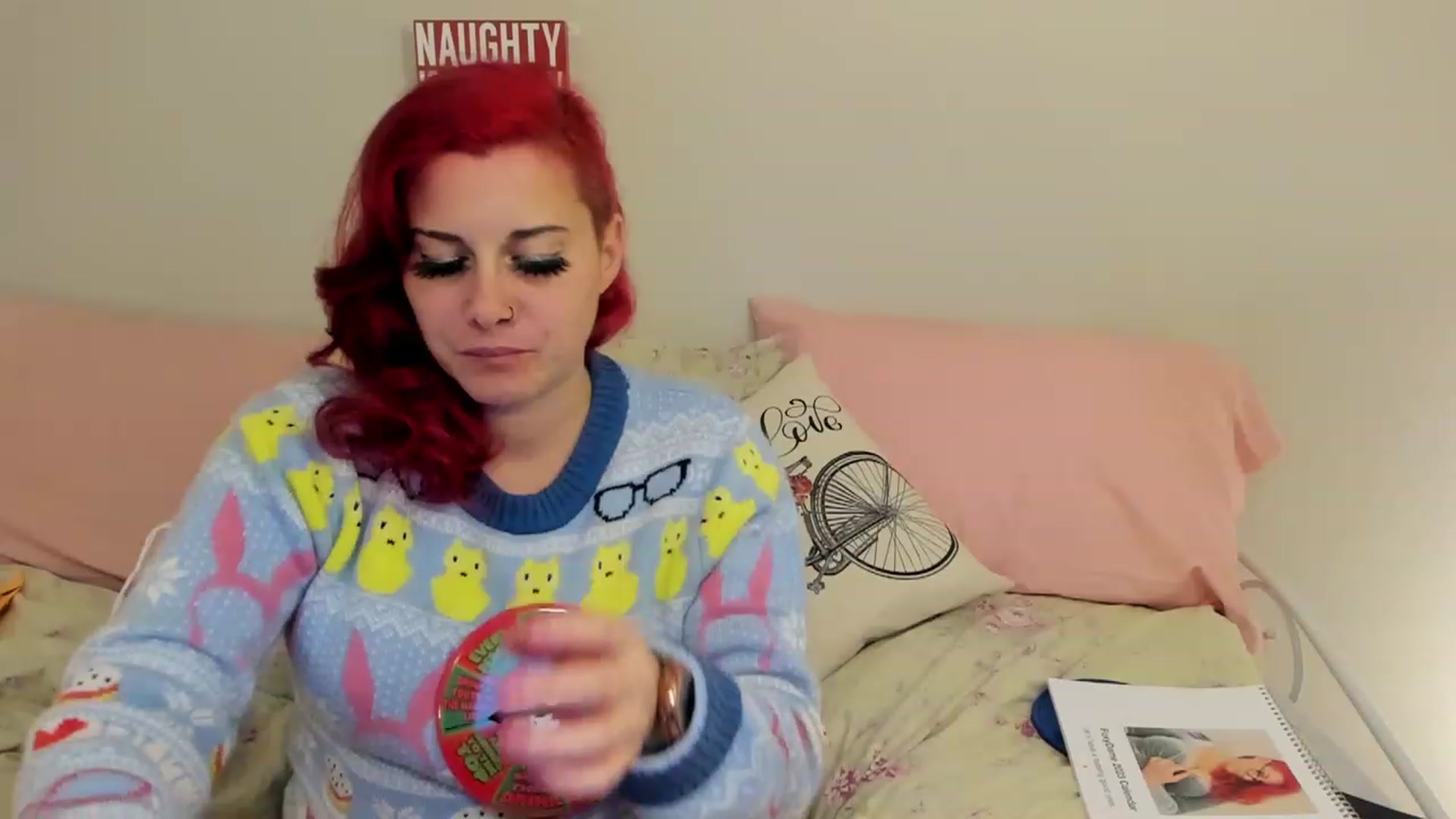 Gallery image thumbnail from FoxyDame's myfreecams stream on, 12/20/2022, 05:57 image 20 of 20