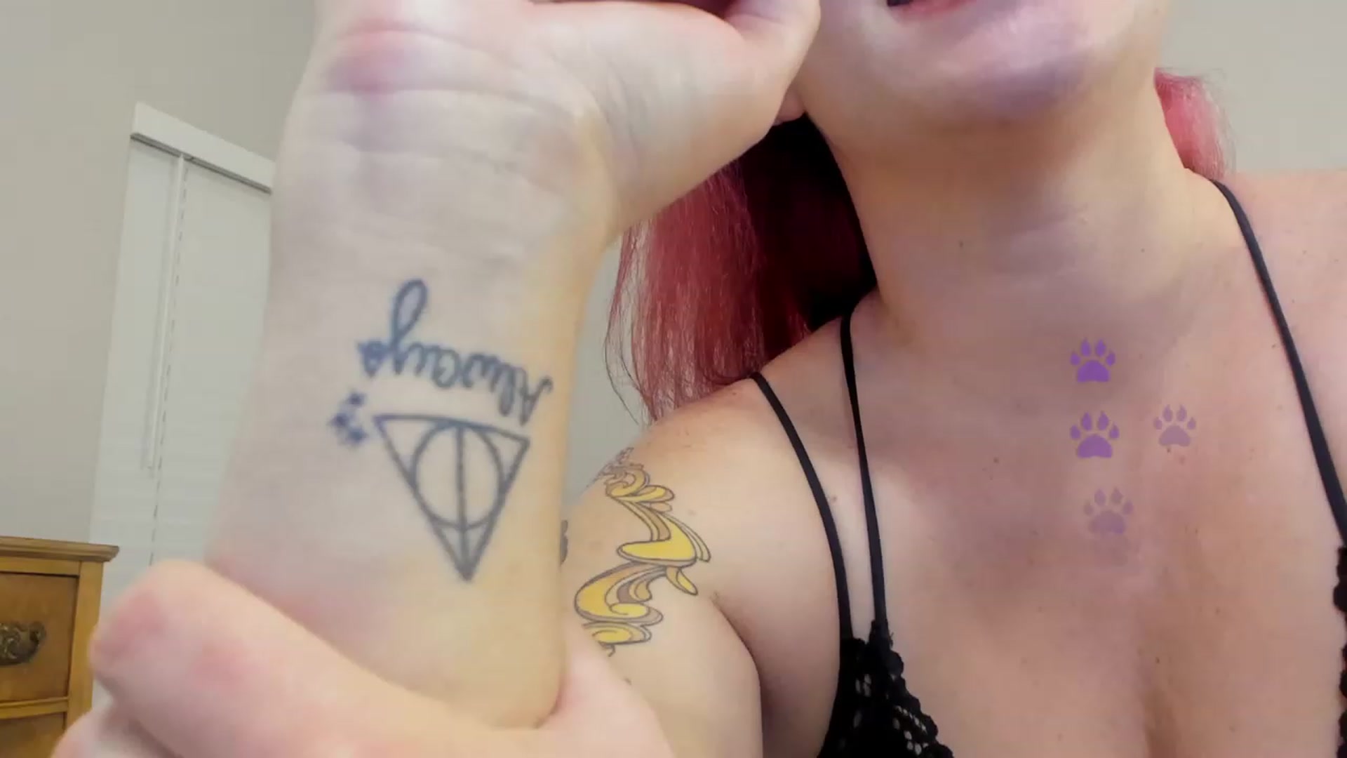 Gallery image thumbnail from FoxyDame's myfreecams stream on, 01/01/2023, 09:40 image 10 of 20