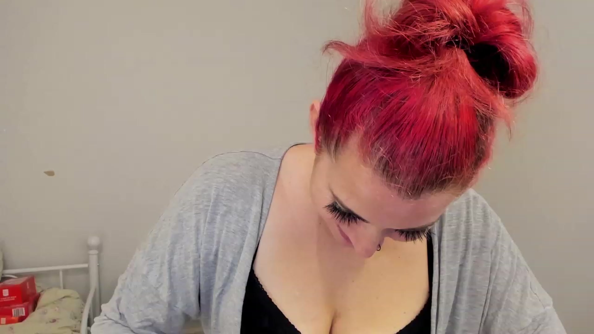 Gallery image thumbnail from FoxyDame's myfreecams stream on, 01/03/2023, 05:18 image 15 of 20