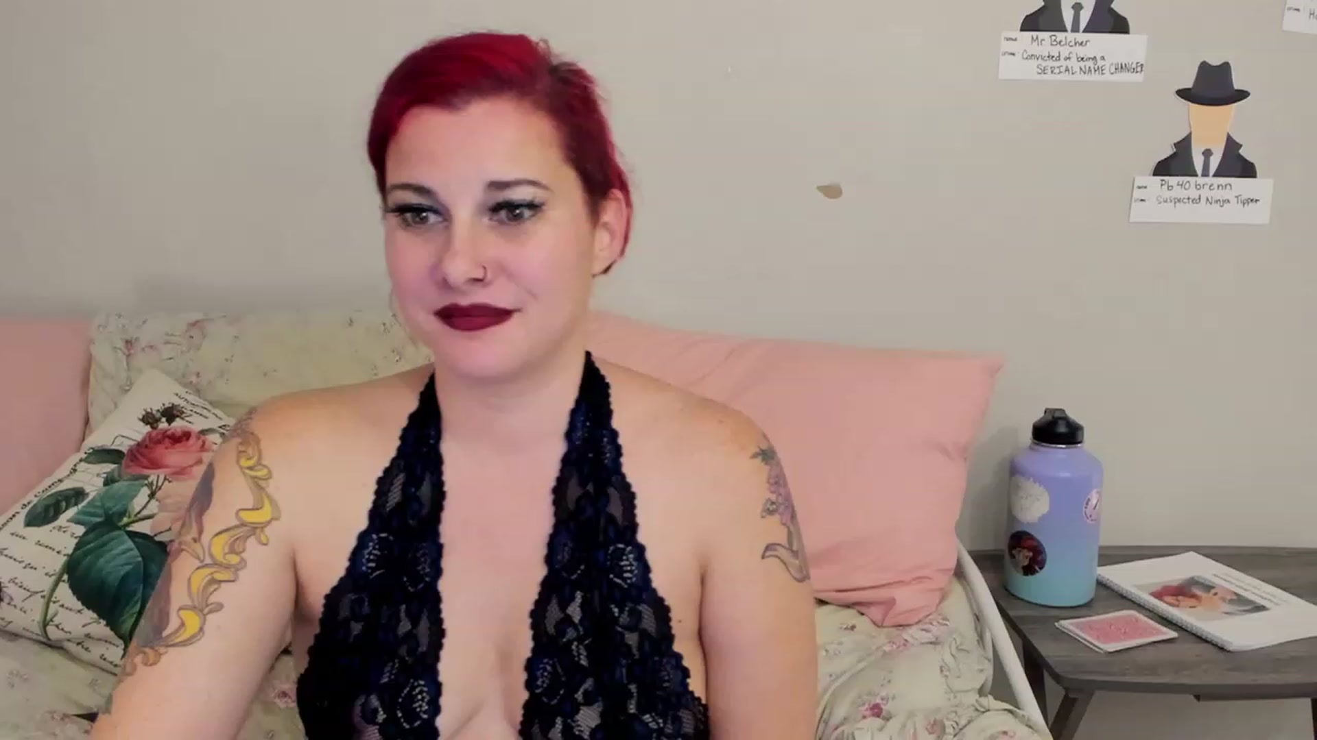 Gallery image thumbnail from FoxyDame's myfreecams stream on, 01/04/2023, 08:07 image 3 of 20