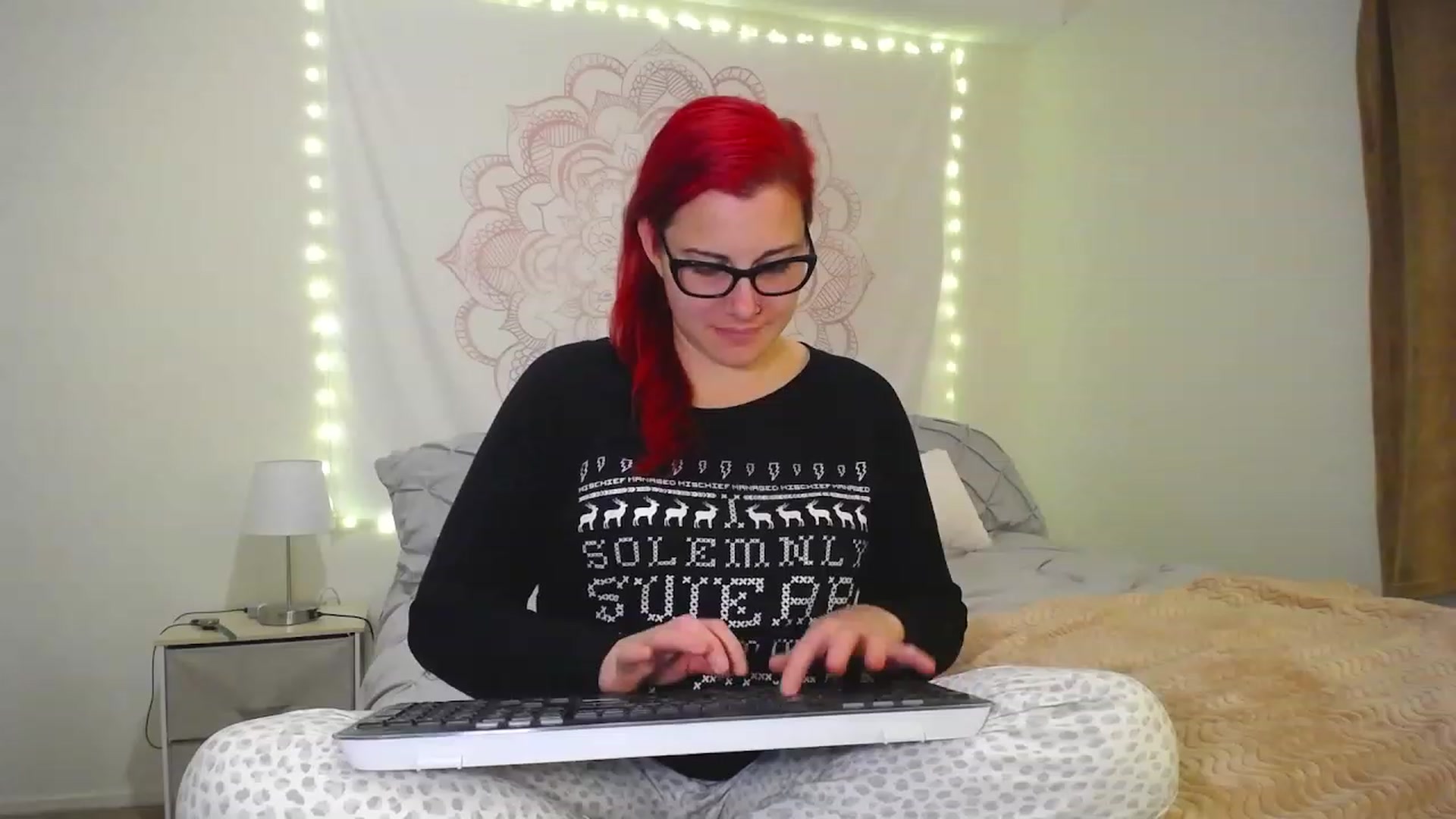 Gallery image thumbnail from FoxyDame's myfreecams stream on, 01/06/2023, 06:32 image 9 of 20