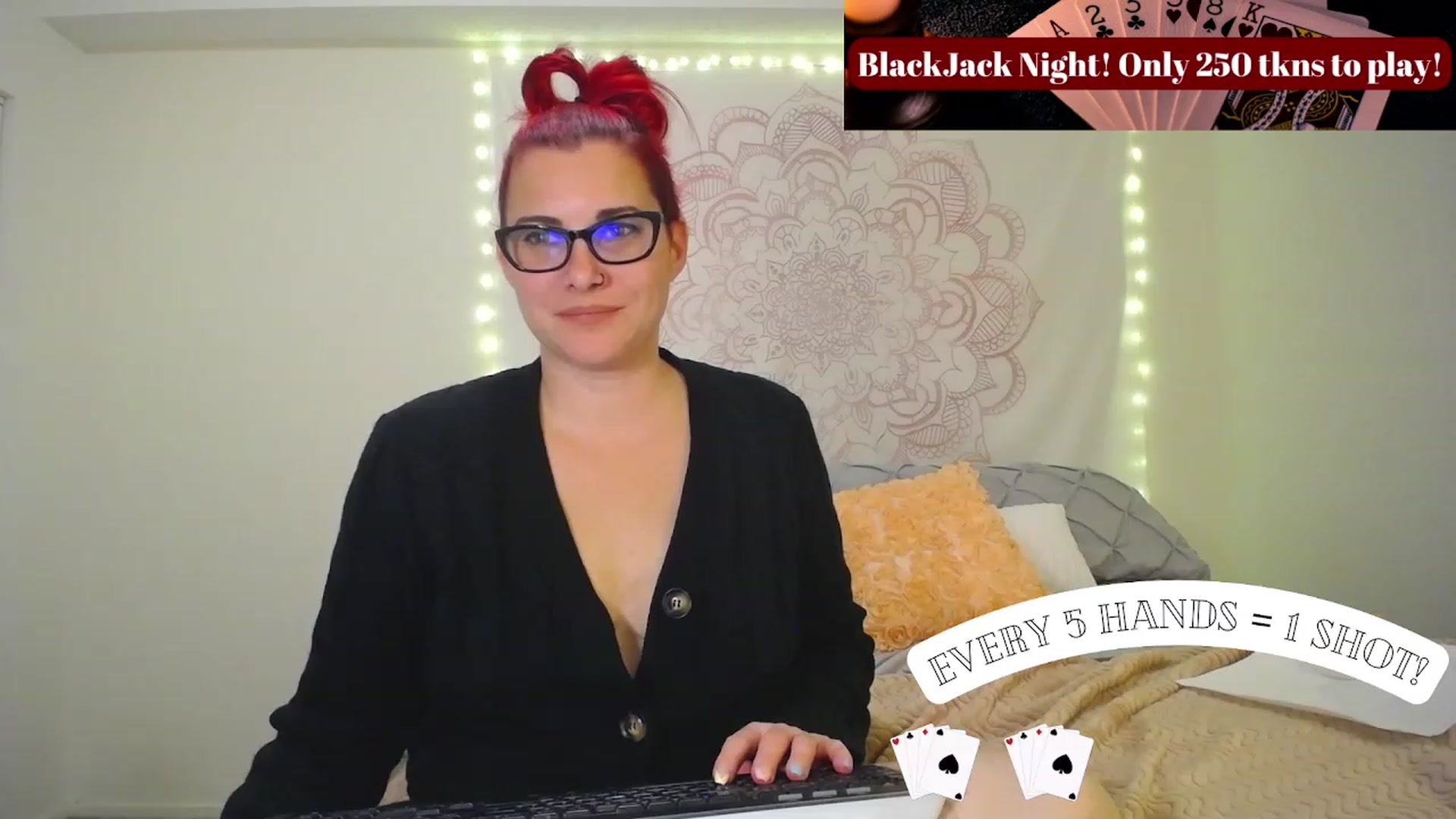 Gallery image thumbnail from FoxyDame's myfreecams stream on, 01/07/2023, 08:19 image 18 of 20