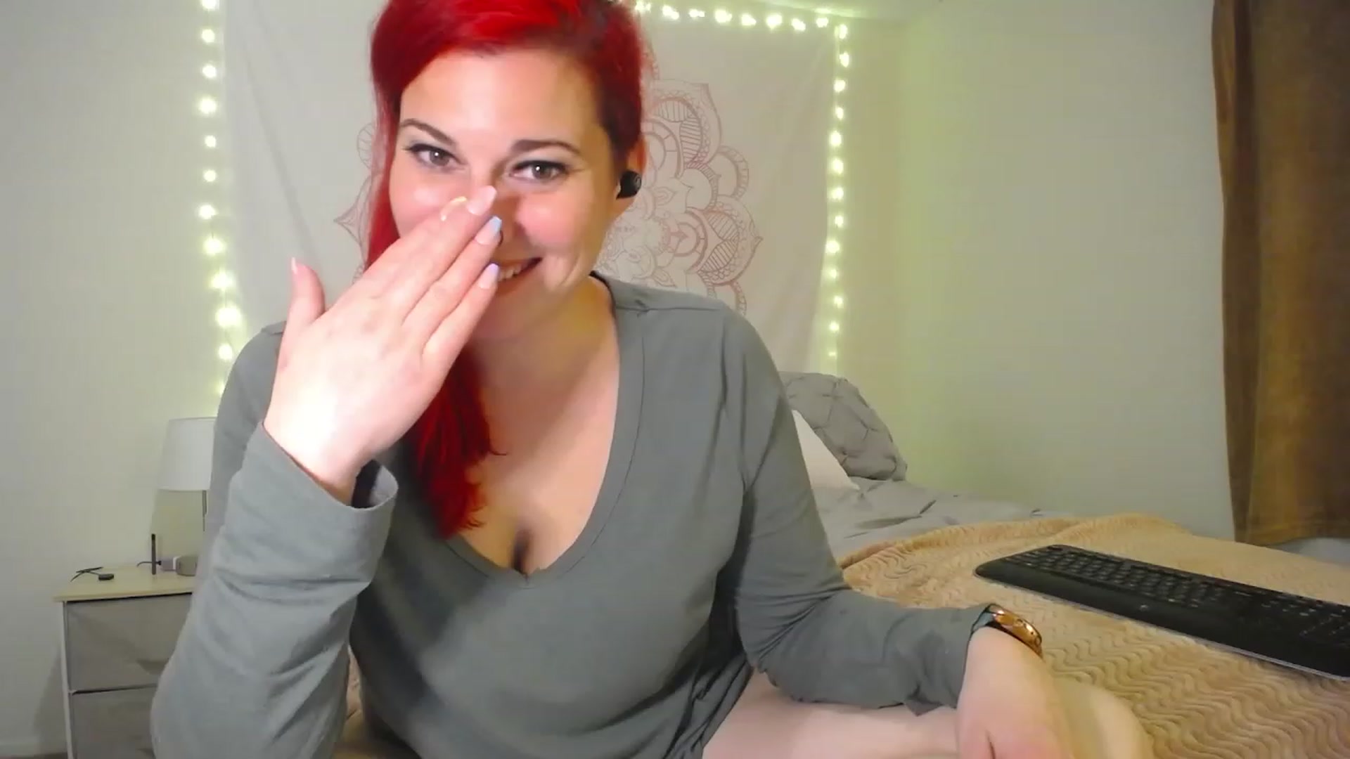 Gallery image thumbnail from FoxyDame's myfreecams stream on, 01/08/2023, 07:10 image 2 of 20
