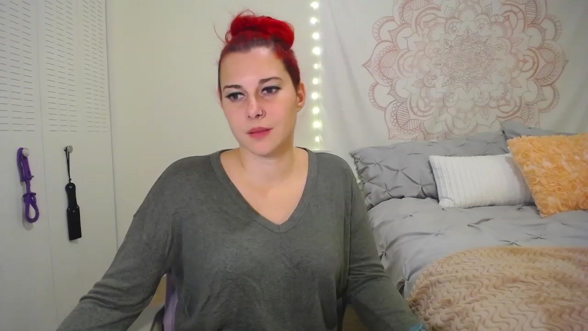 Gallery image thumbnail from FoxyDame's myfreecams stream on, 01/11/2023, 04:00 image 12 of 20