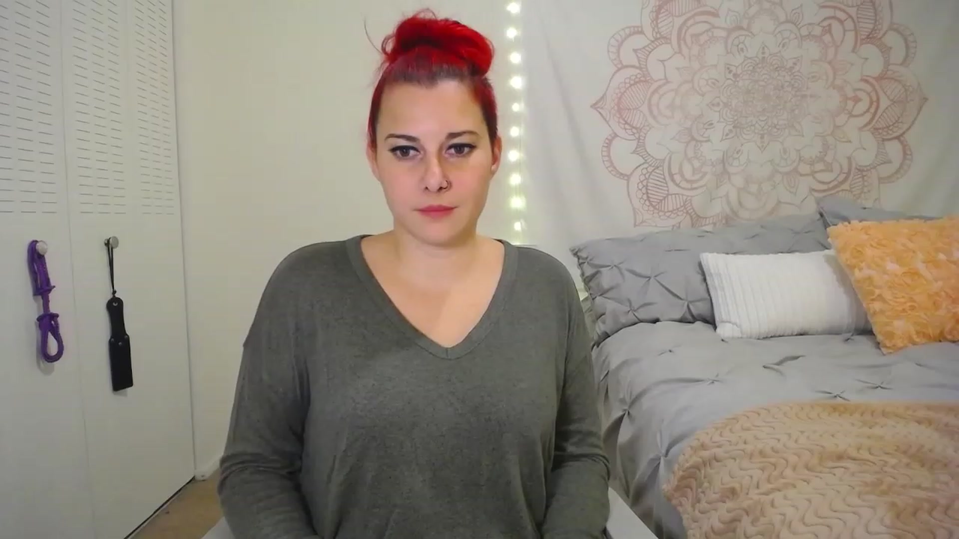 Gallery image thumbnail from FoxyDame's myfreecams stream on, 01/11/2023, 04:00 image 11 of 20