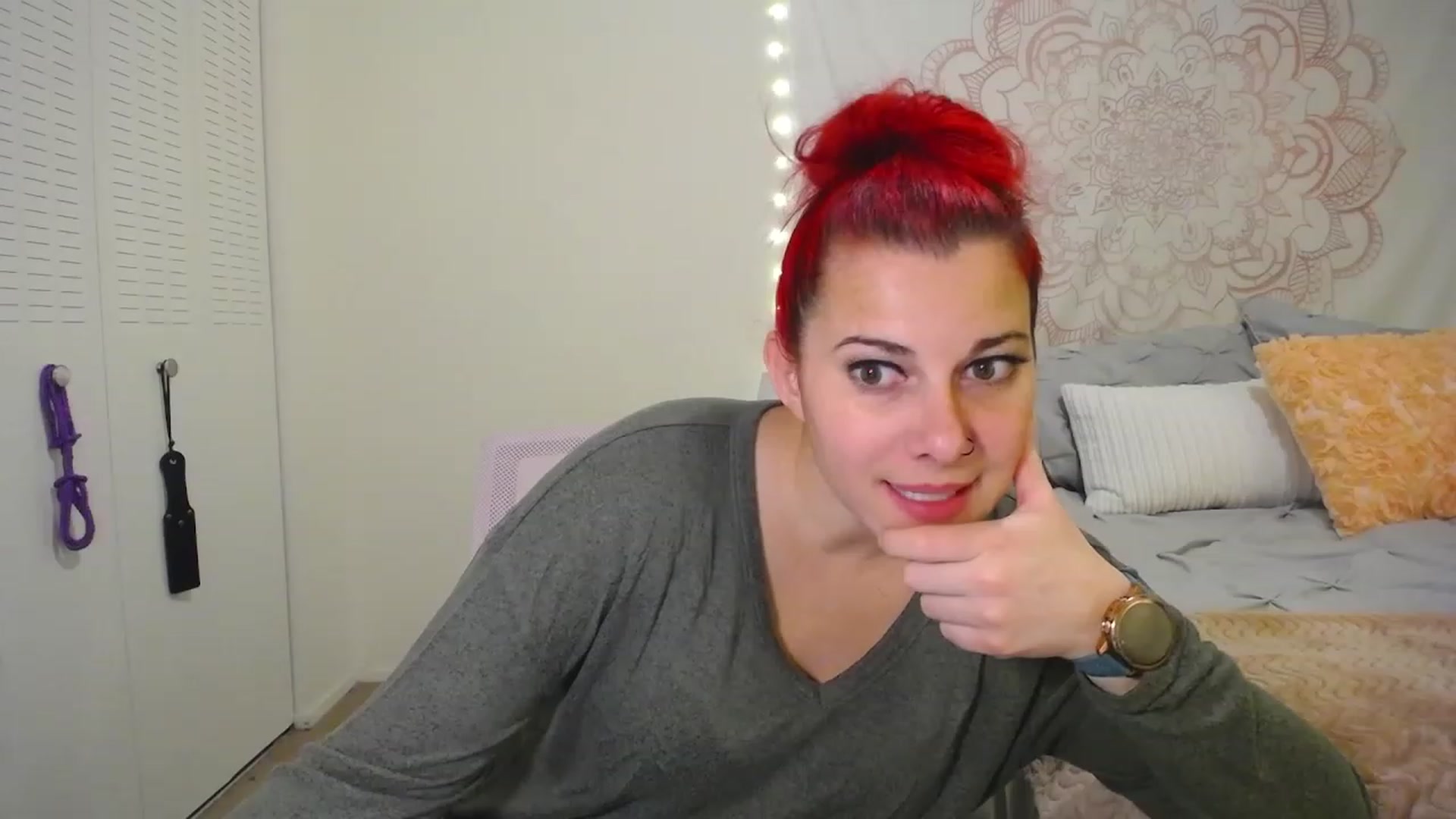 Gallery image thumbnail from FoxyDame's myfreecams stream on, 01/11/2023, 04:00 image 16 of 20