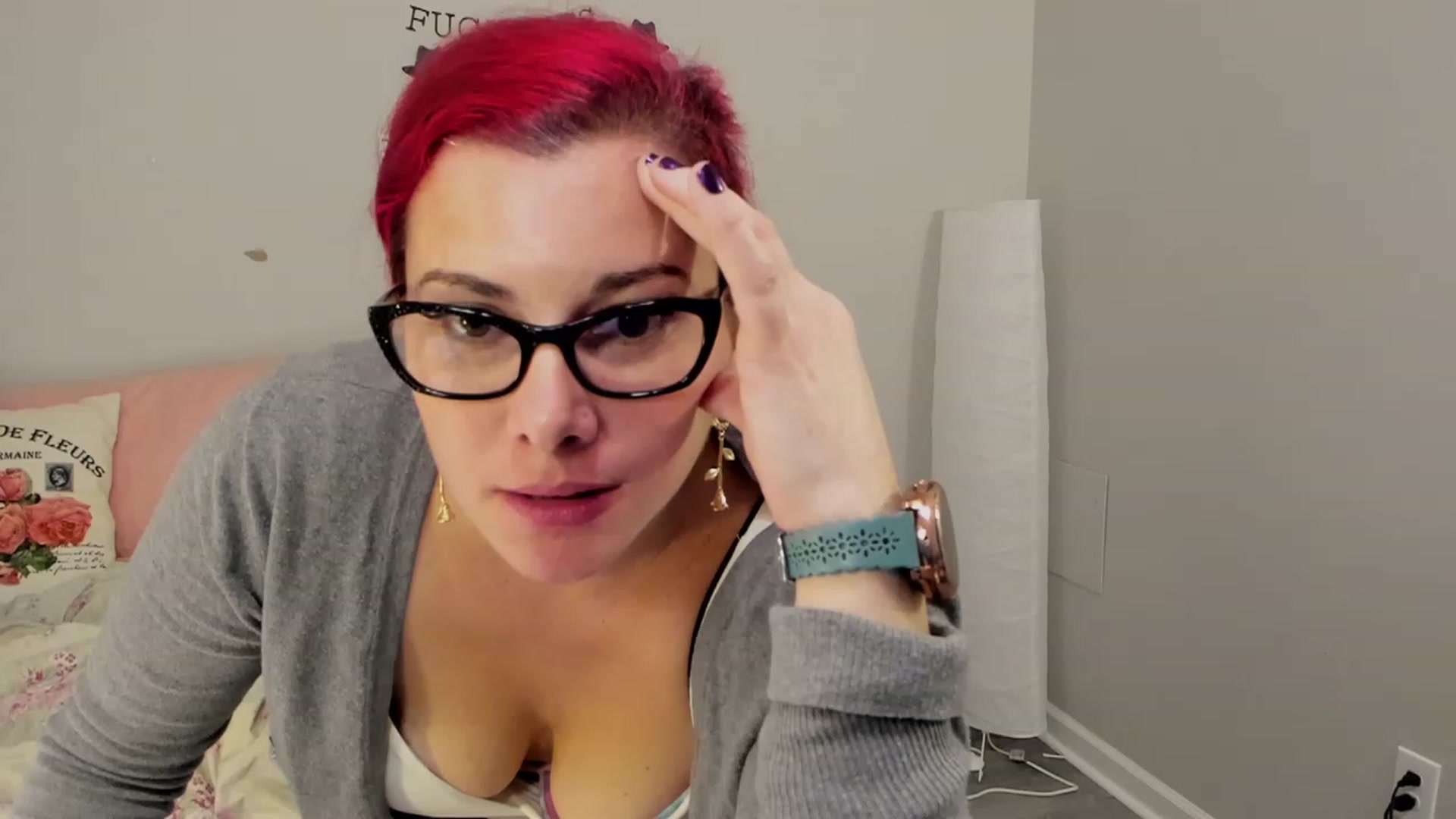 Gallery image thumbnail from FoxyDame's myfreecams stream on, 01/16/2023, 06:07 image 4 of 20