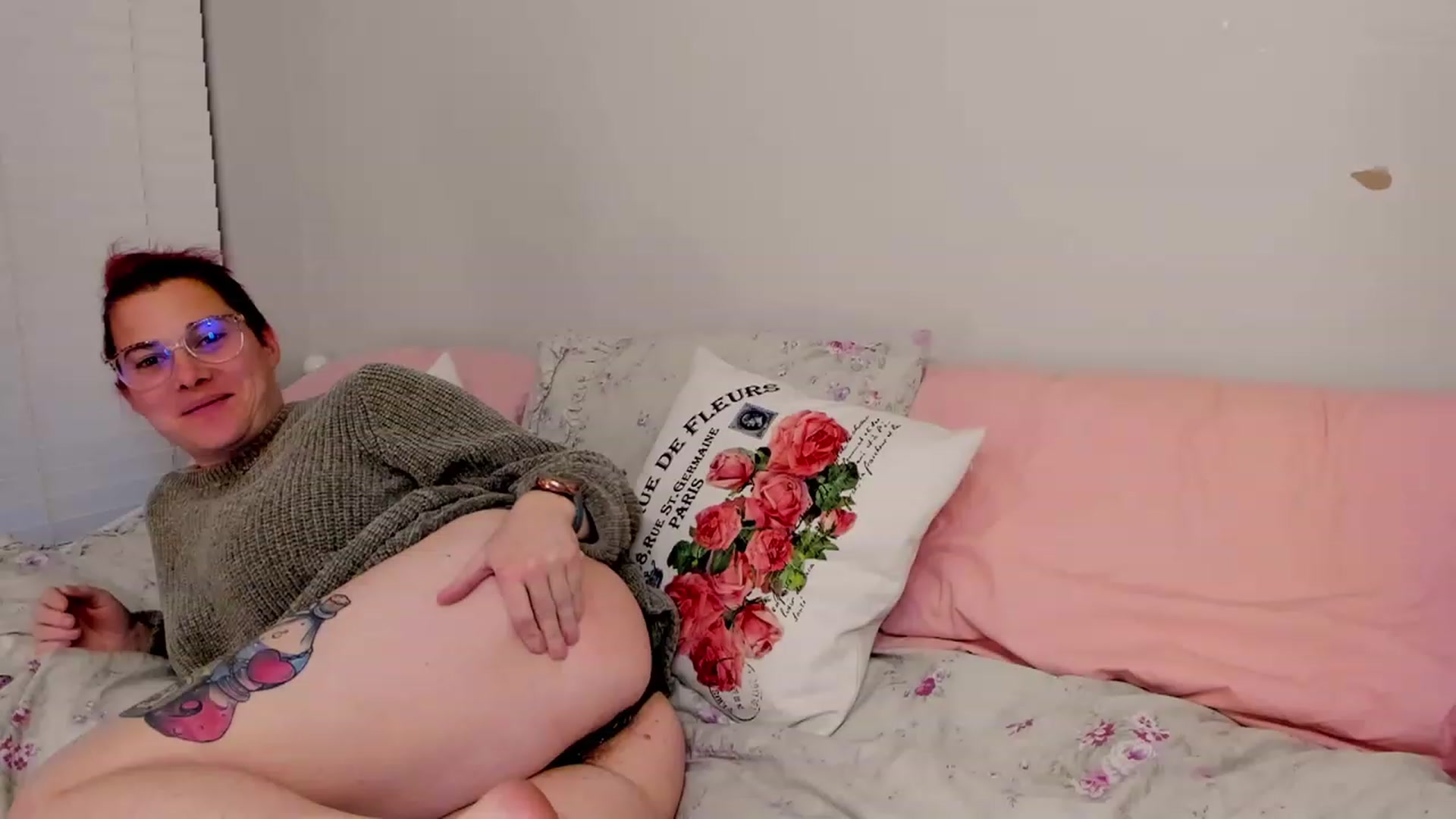 Gallery image thumbnail from FoxyDame's myfreecams stream on, 02/14/2023, 04:45 image 7 of 20