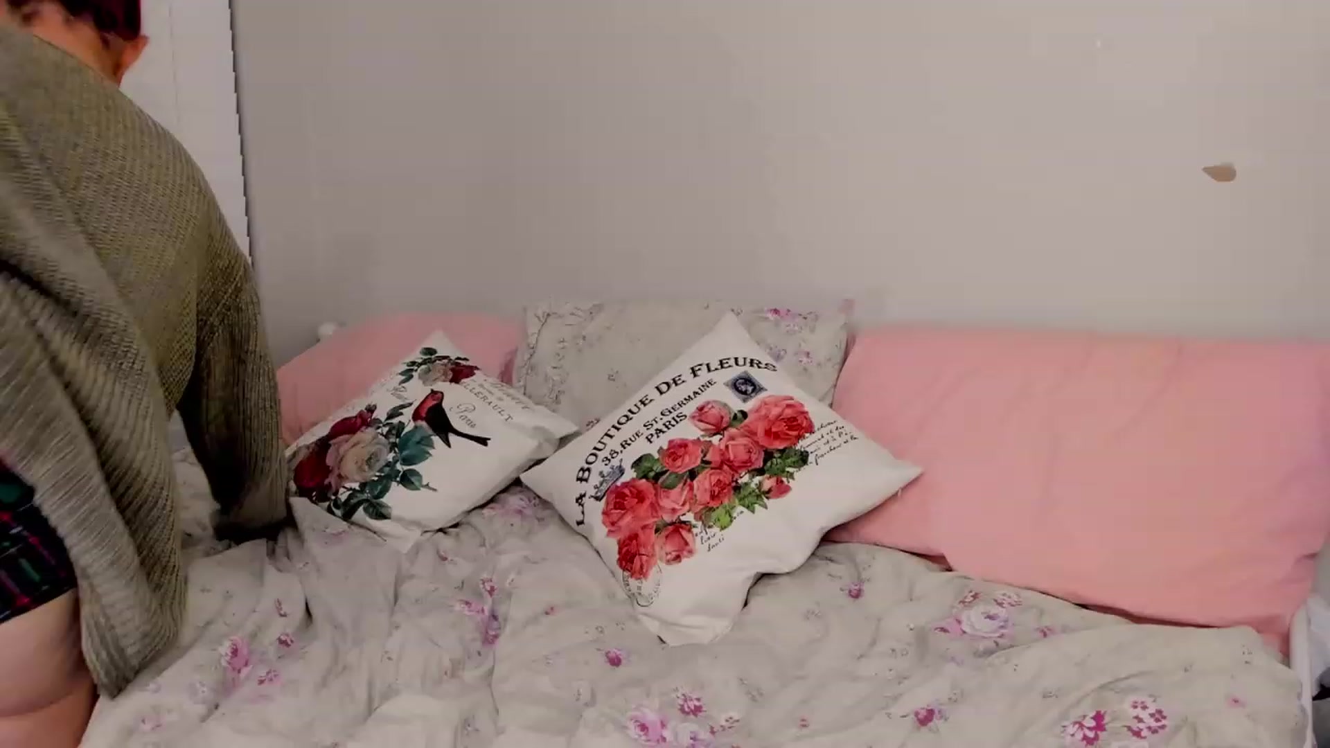 Gallery image thumbnail from FoxyDame's myfreecams stream on, 02/14/2023, 04:45 image 5 of 20