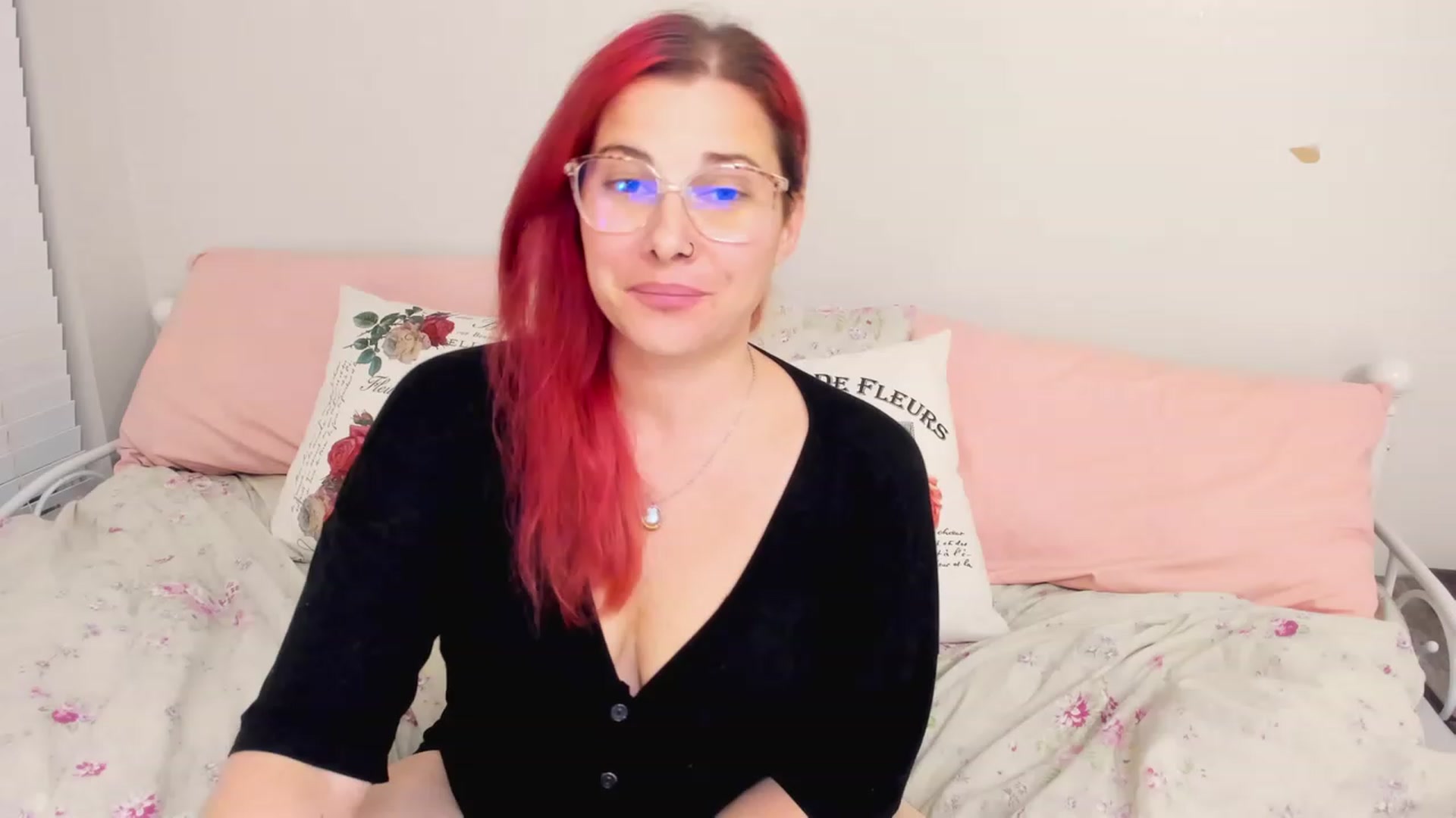 Gallery image thumbnail from FoxyDame's myfreecams stream on, 02/19/2023, 04:57 image 2 of 20