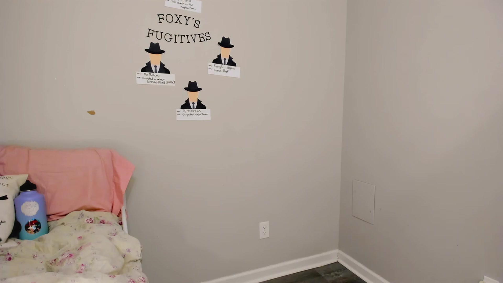 Gallery image thumbnail from FoxyDame's myfreecams stream on, 02/20/2023, 05:53 image 13 of 20