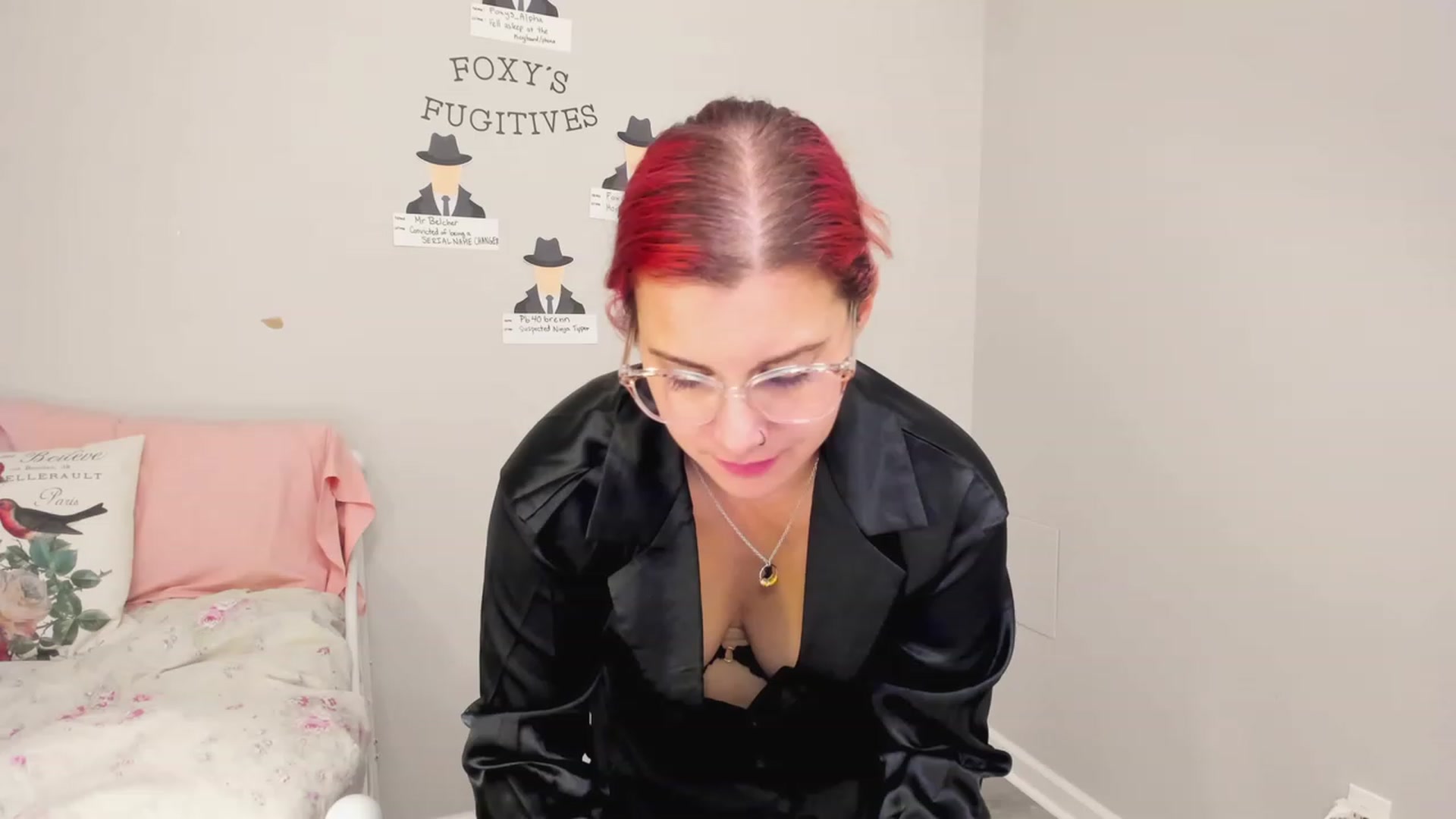 Gallery image thumbnail from FoxyDame's myfreecams stream on, 02/20/2023, 08:04 image 7 of 20