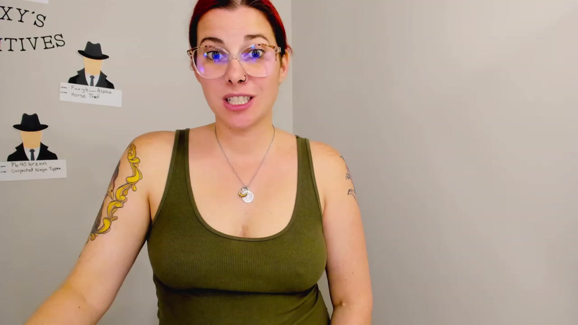 Gallery image thumbnail from FoxyDame's myfreecams stream on, 02/23/2023, 07:12 image 10 of 20