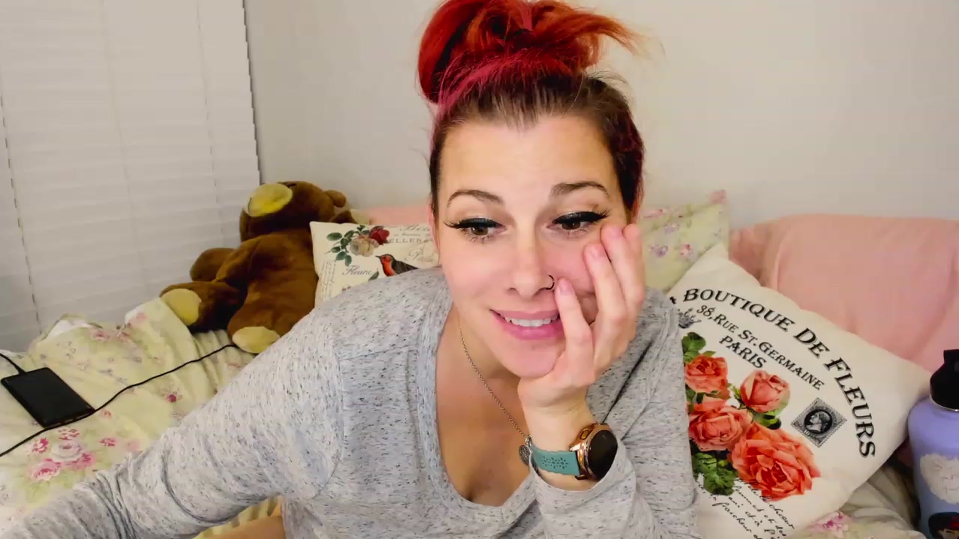 Gallery image thumbnail from FoxyDame's myfreecams stream on, 02/25/2023, 09:14 image 14 of 20