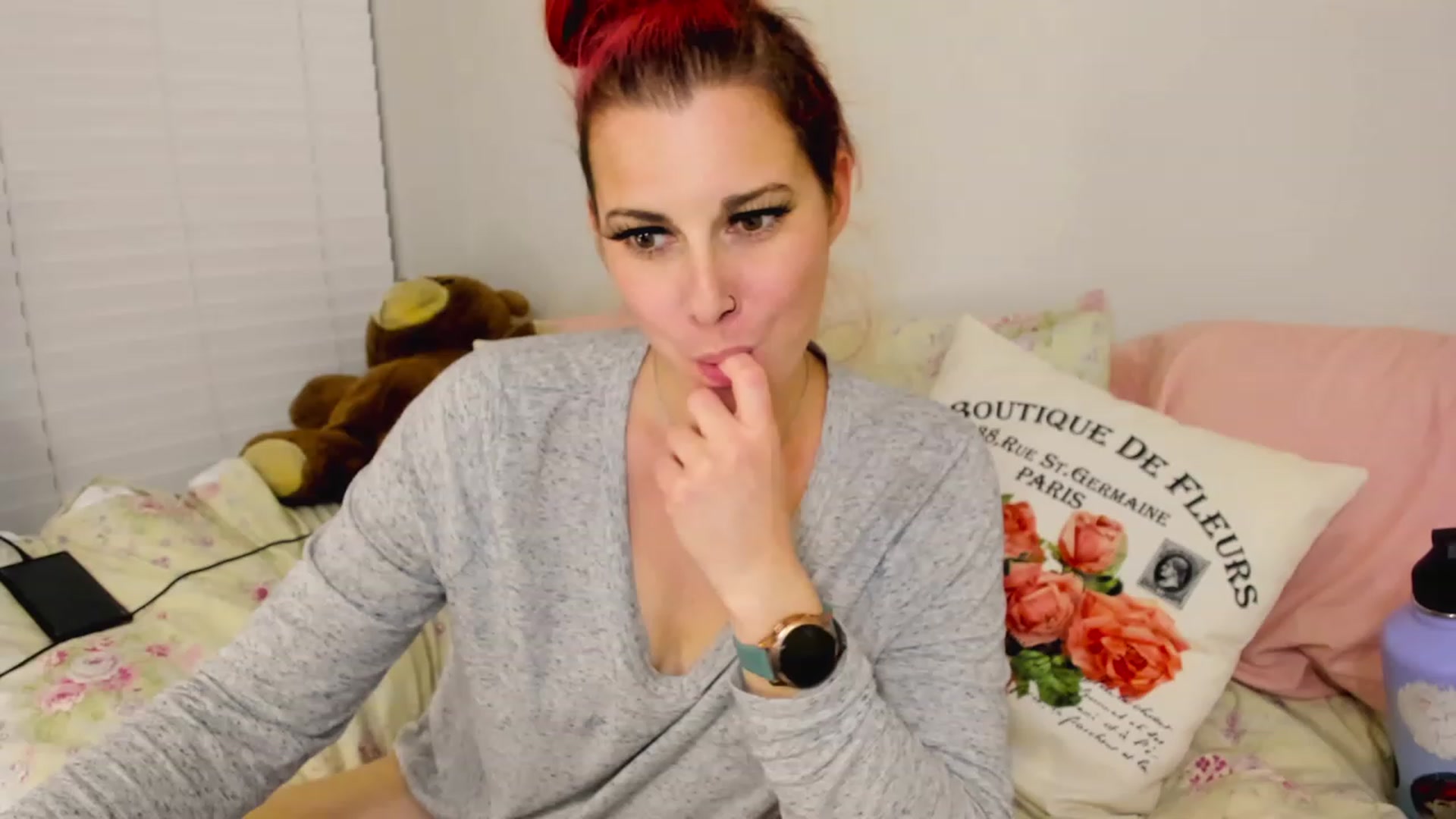 Gallery image thumbnail from FoxyDame's myfreecams stream on, 02/25/2023, 09:14 image 8 of 20