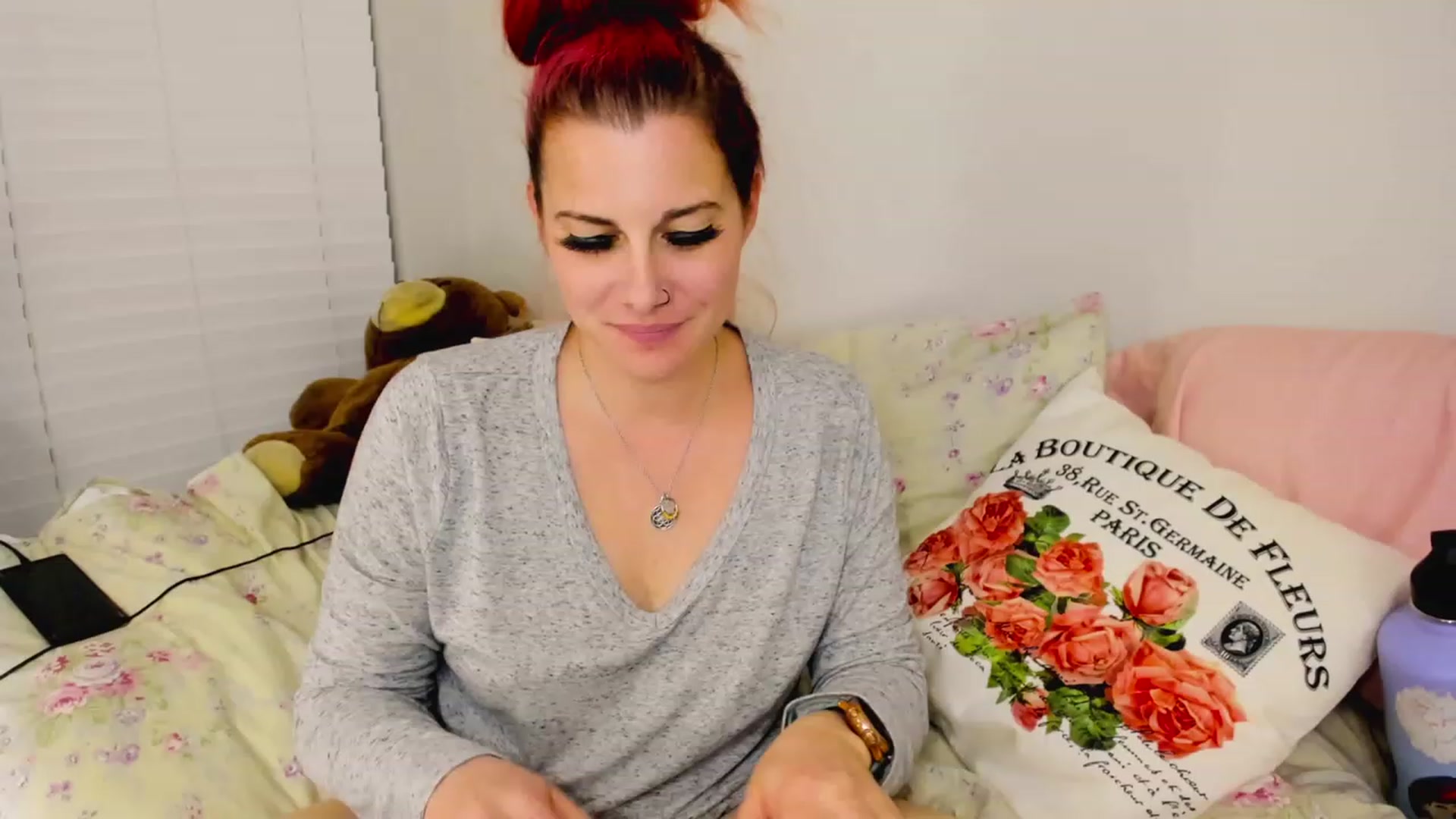 Gallery image thumbnail from FoxyDame's myfreecams stream on, 02/25/2023, 09:14 image 13 of 20