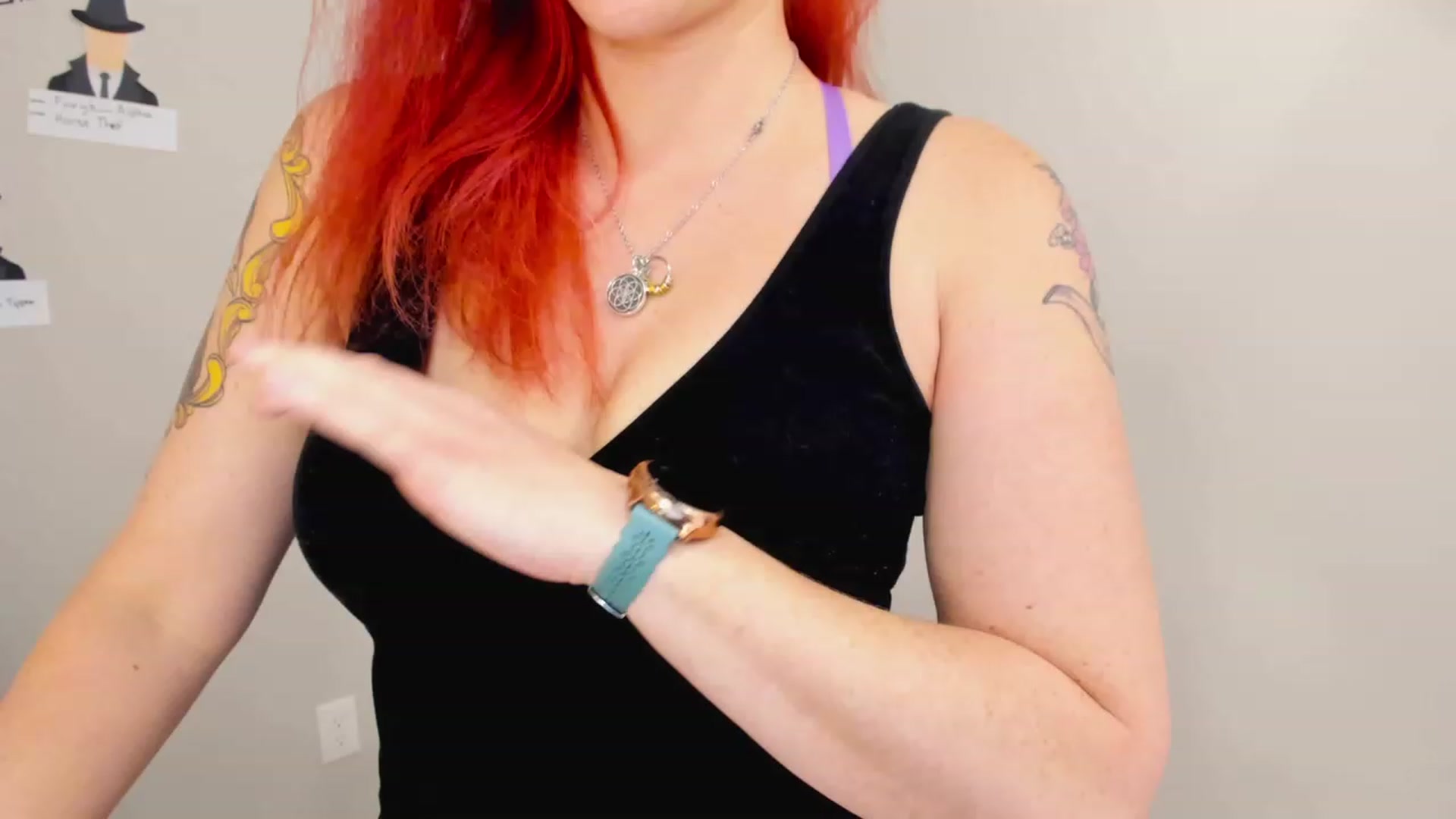 Gallery image thumbnail from FoxyDame's myfreecams stream on, 02/26/2023, 05:05 image 13 of 20