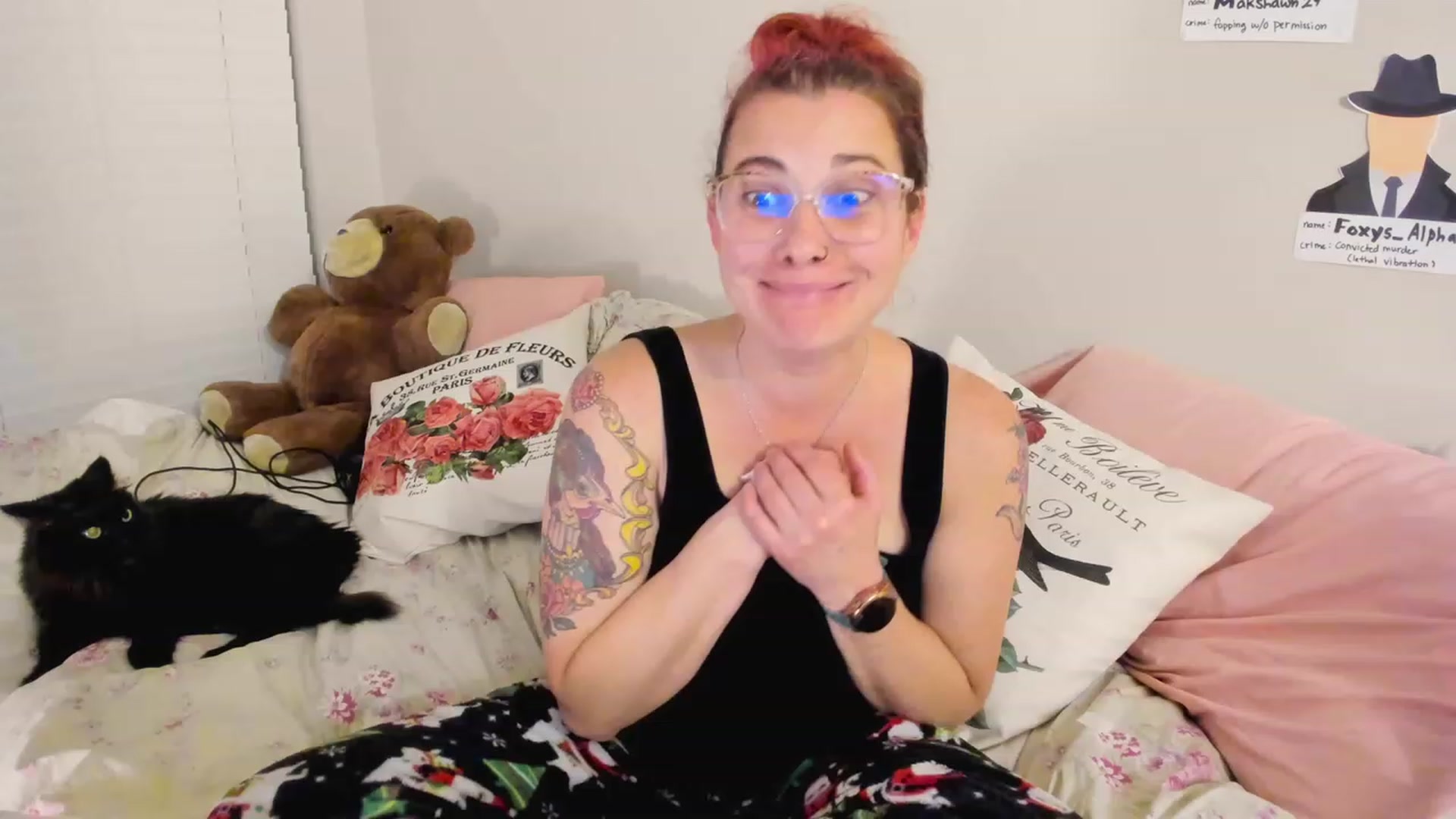 Gallery image thumbnail from FoxyDame's myfreecams stream on, 02/27/2023, 08:18 image 14 of 20