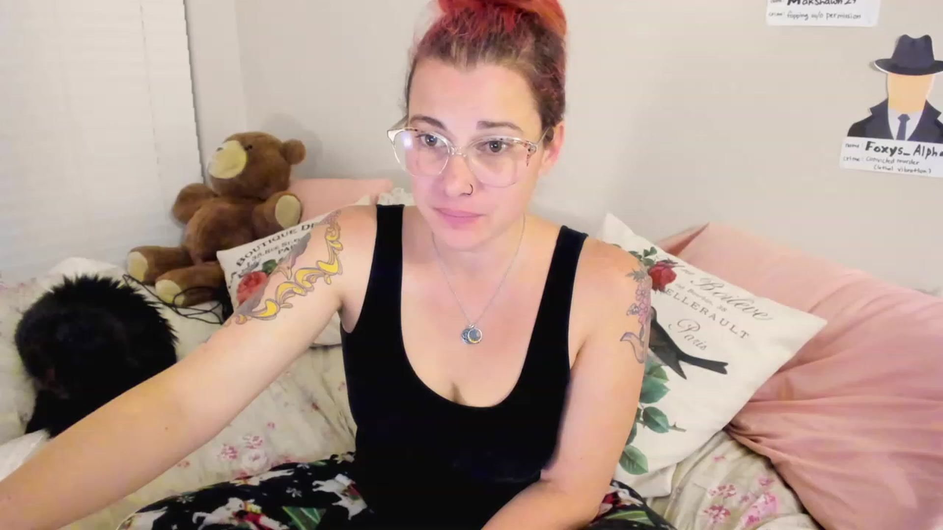 Gallery image thumbnail from FoxyDame's myfreecams stream on, 02/27/2023, 08:18 image 10 of 20