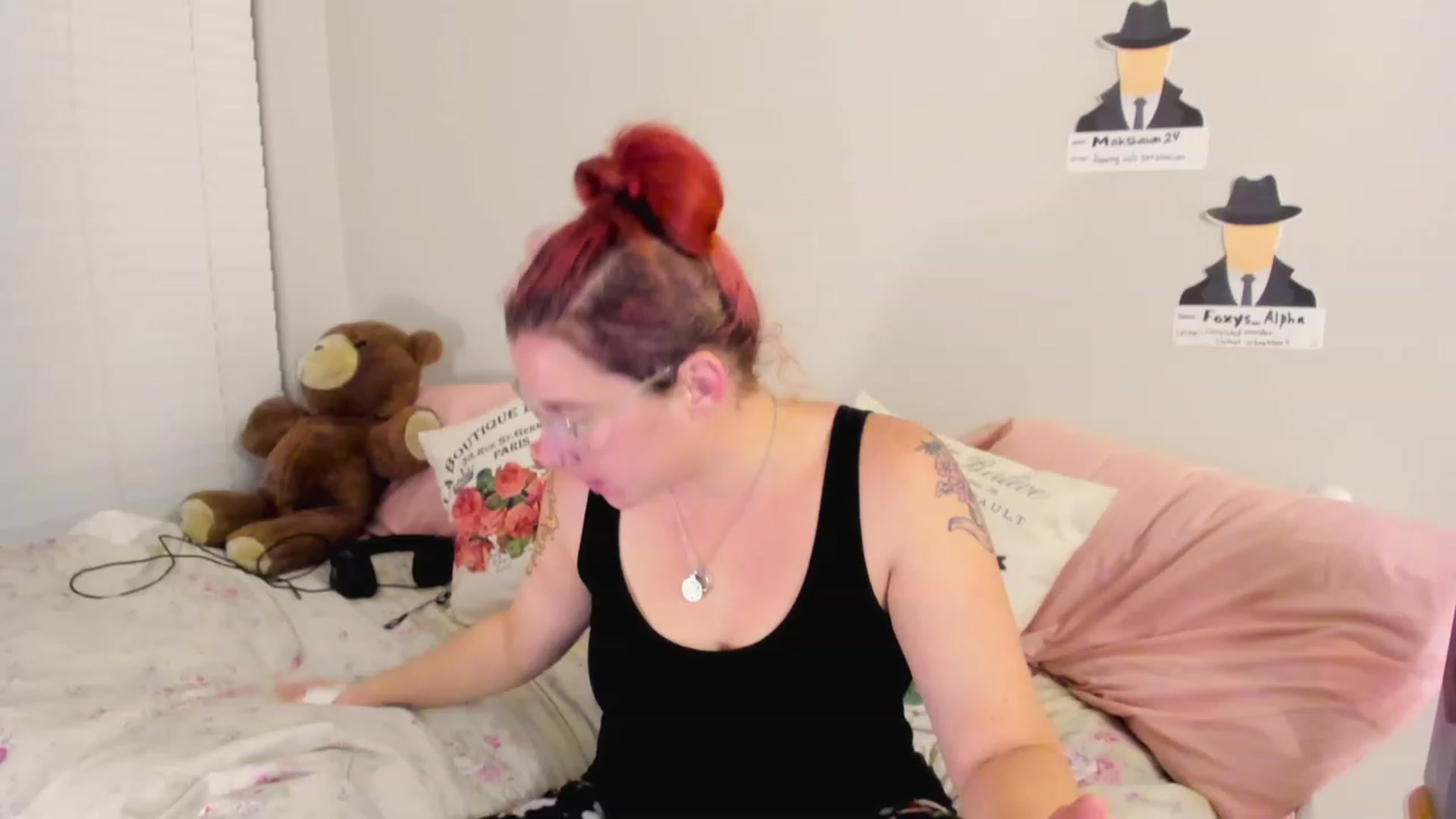 Gallery image thumbnail from FoxyDame's myfreecams stream on, 02/27/2023, 08:18 image 2 of 20