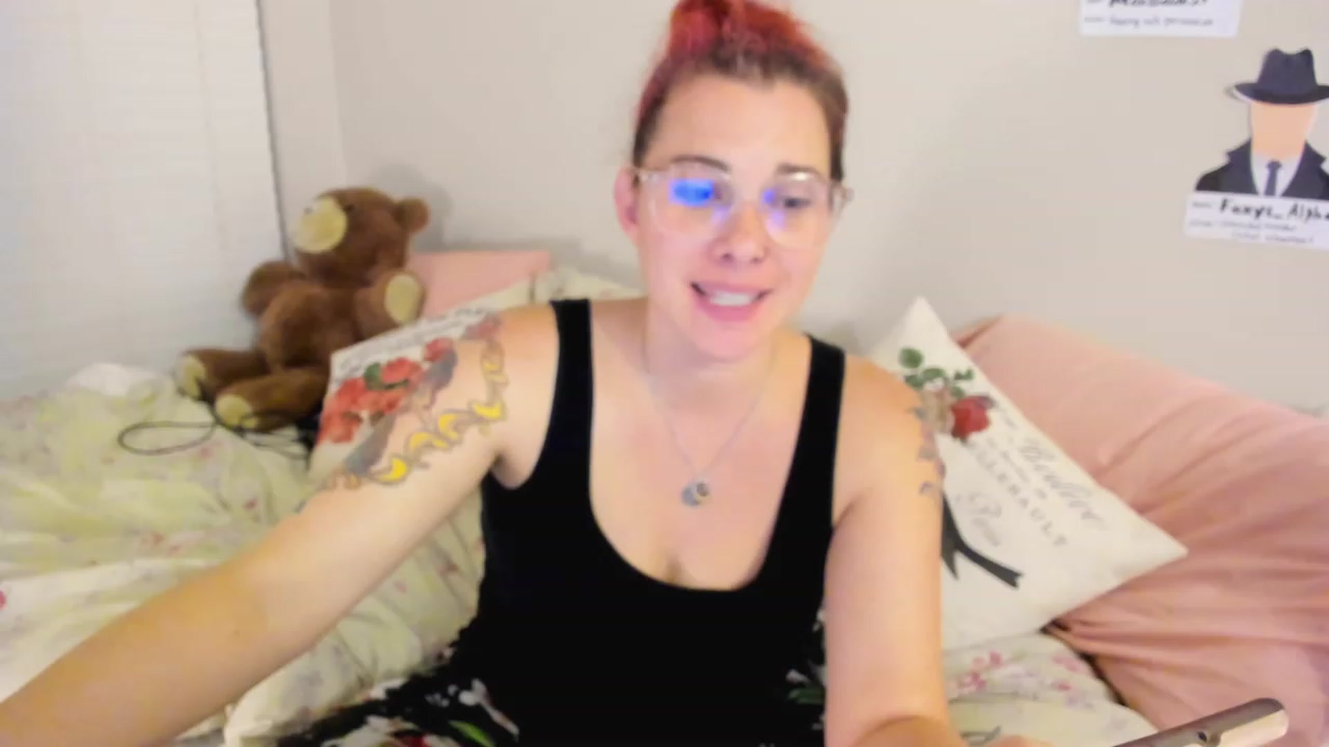 Gallery image thumbnail from FoxyDame's myfreecams stream on, 02/27/2023, 08:18 image 18 of 20