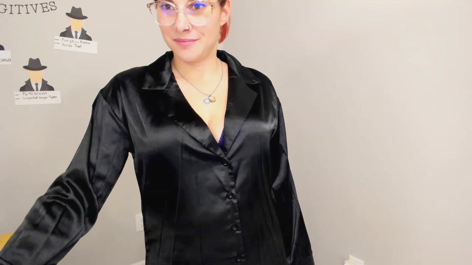 Gallery image thumbnail from FoxyDame's myfreecams stream on, 03/01/2023, 03:27 image 12 of 20