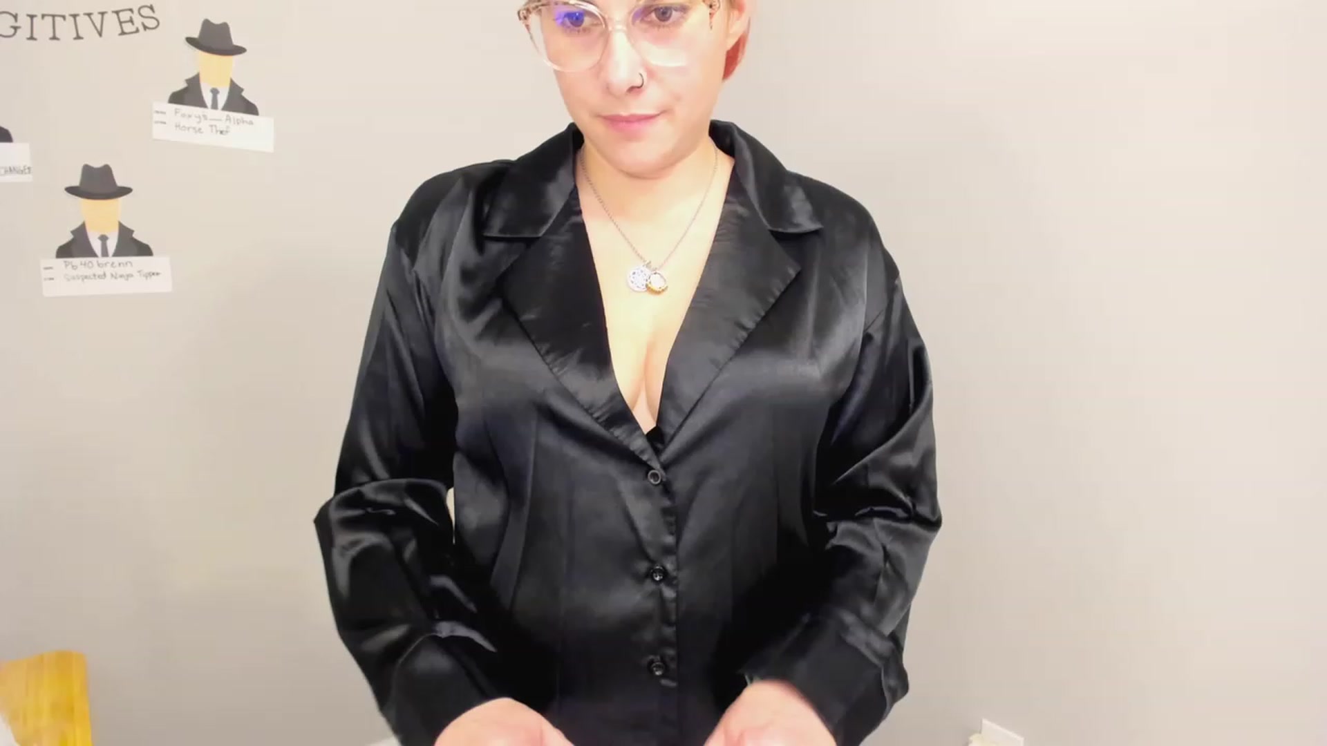 Gallery image thumbnail from FoxyDame's myfreecams stream on, 03/01/2023, 03:27 image 13 of 20