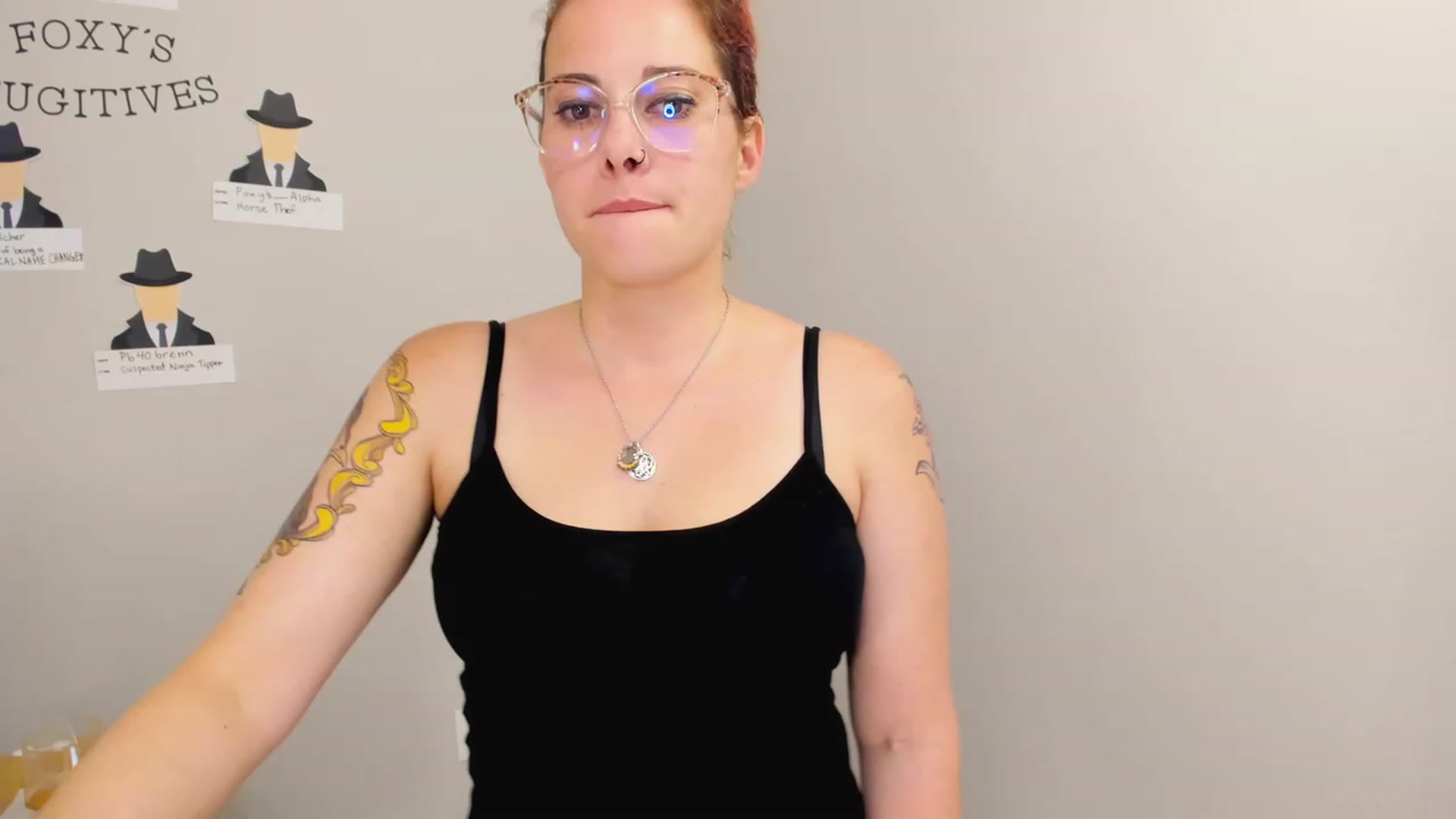 Gallery image thumbnail from FoxyDame's myfreecams stream on, 03/03/2023, 05:46 image 6 of 20