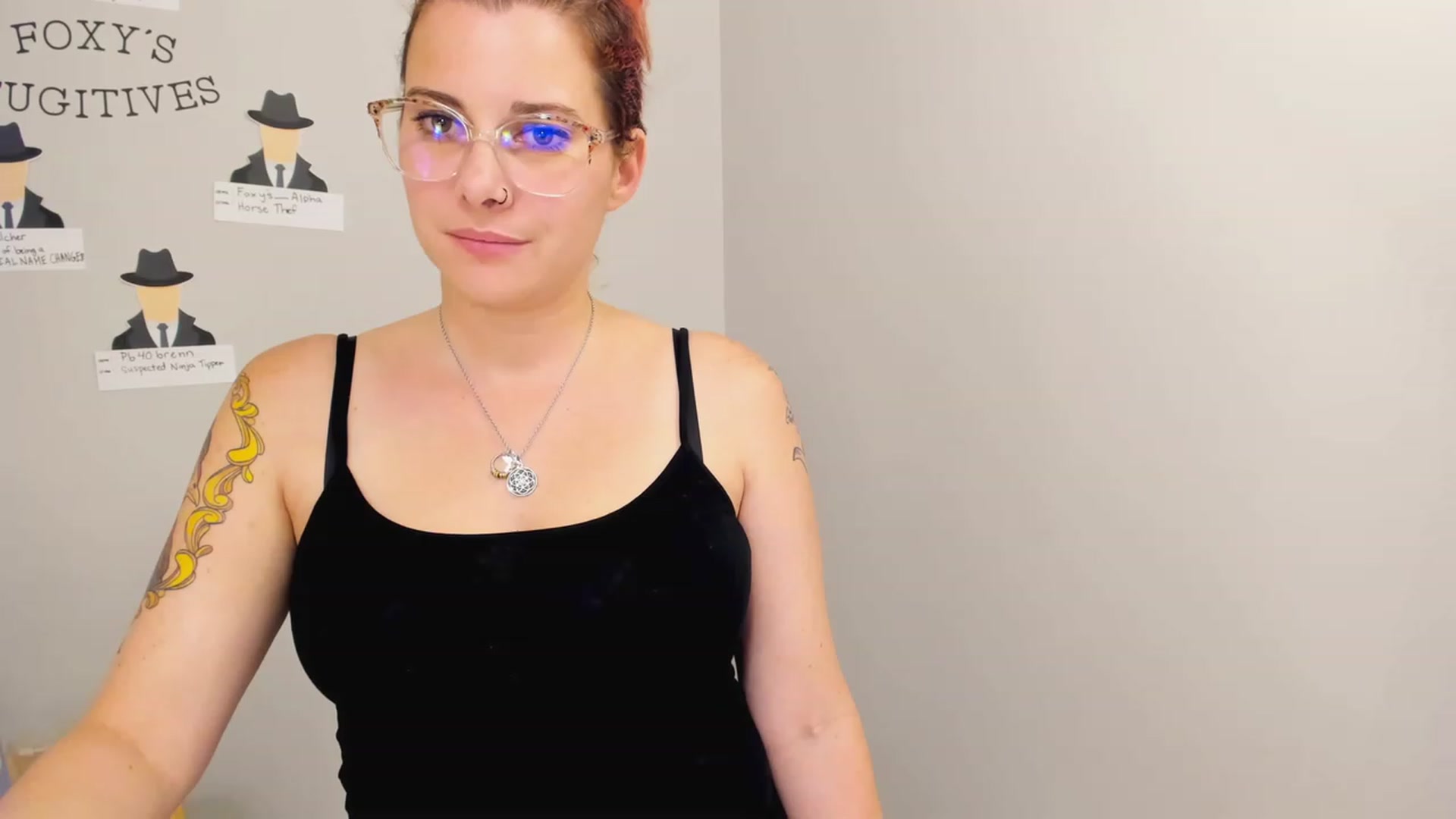 Gallery image thumbnail from FoxyDame's myfreecams stream on, 03/03/2023, 05:46 image 18 of 20