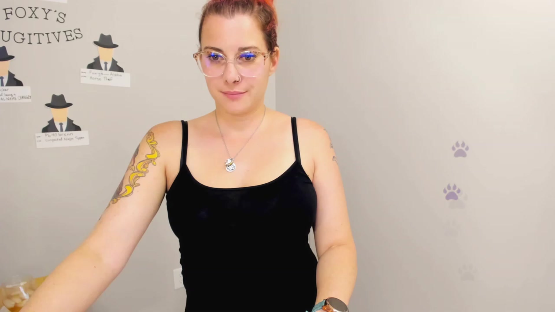 Gallery image thumbnail from FoxyDame's myfreecams stream on, 03/03/2023, 05:46 image 12 of 20