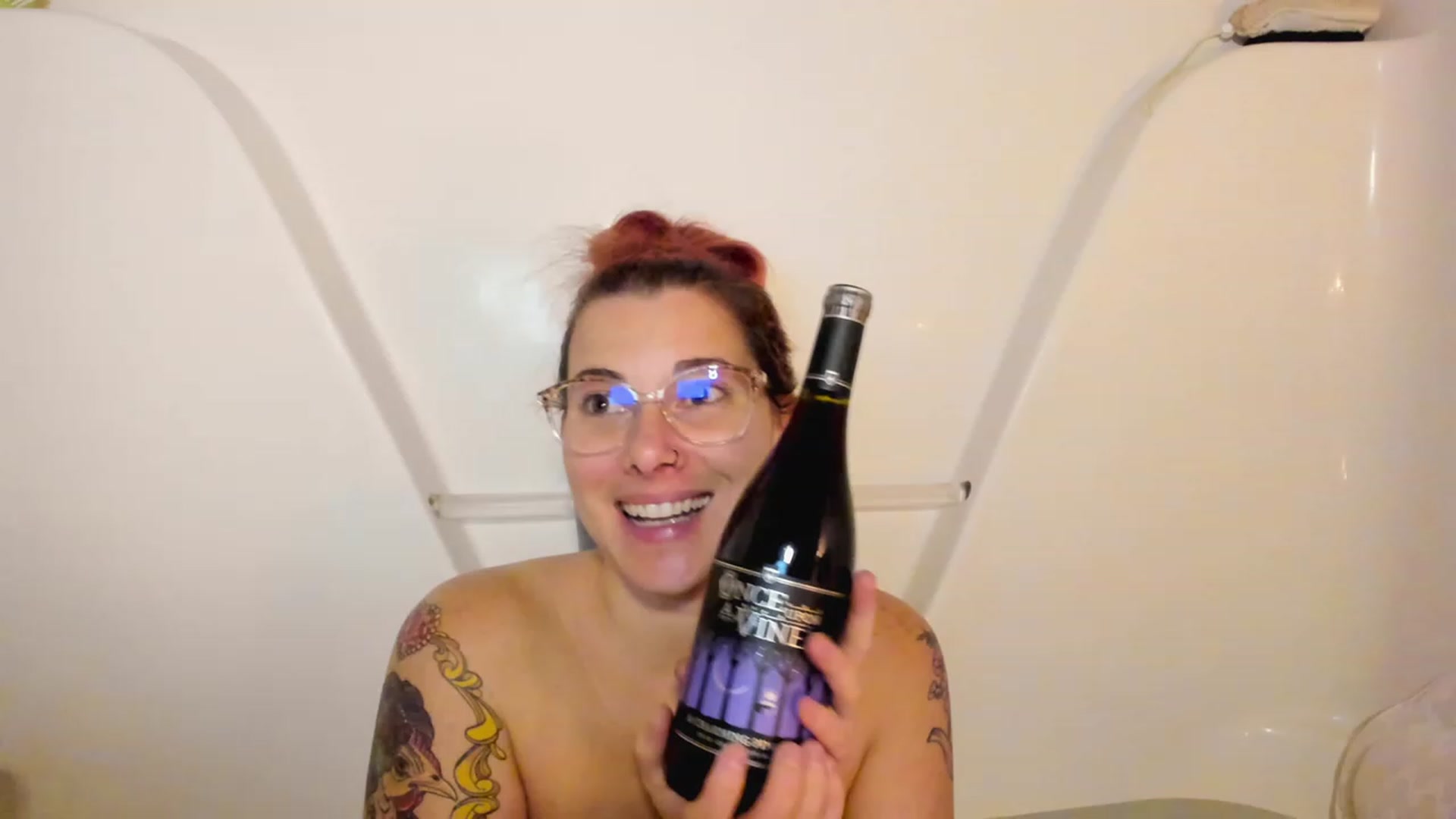 Gallery image thumbnail from FoxyDame's myfreecams stream on, 03/07/2023, 07:41 image 1 of 20