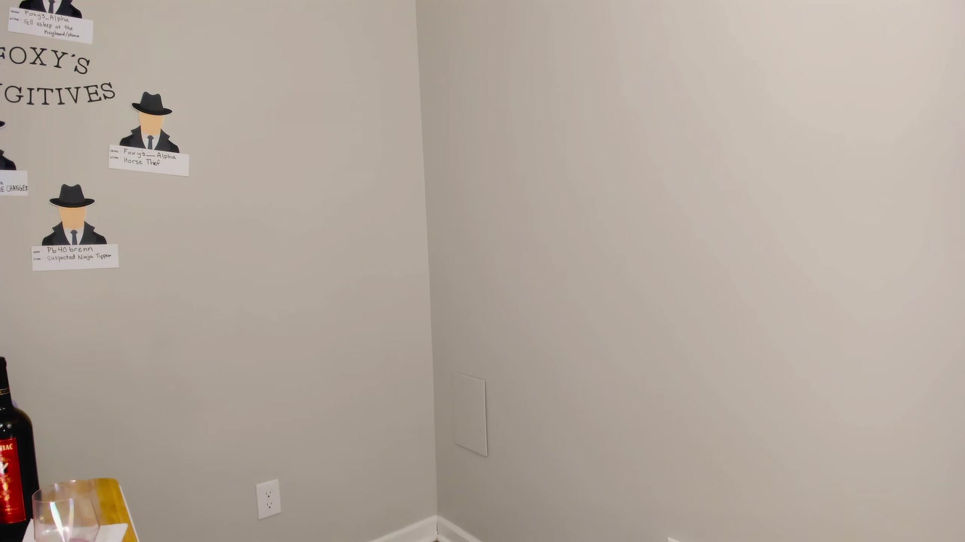Gallery image thumbnail from FoxyDame's myfreecams stream on, 03/08/2023, 06:01 image 16 of 20