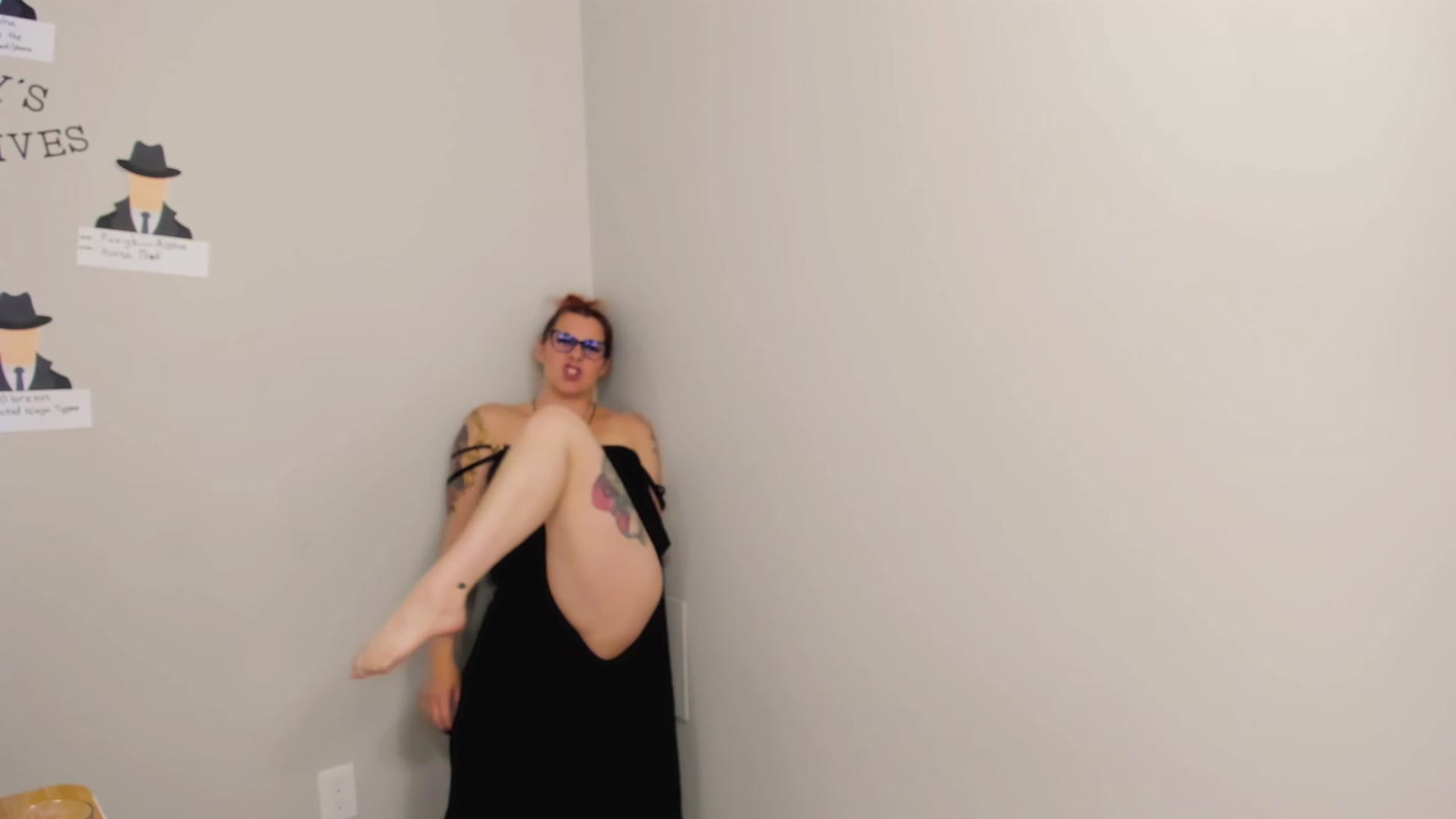 Gallery image thumbnail from FoxyDame's myfreecams stream on, 03/08/2023, 08:45 image 9 of 20
