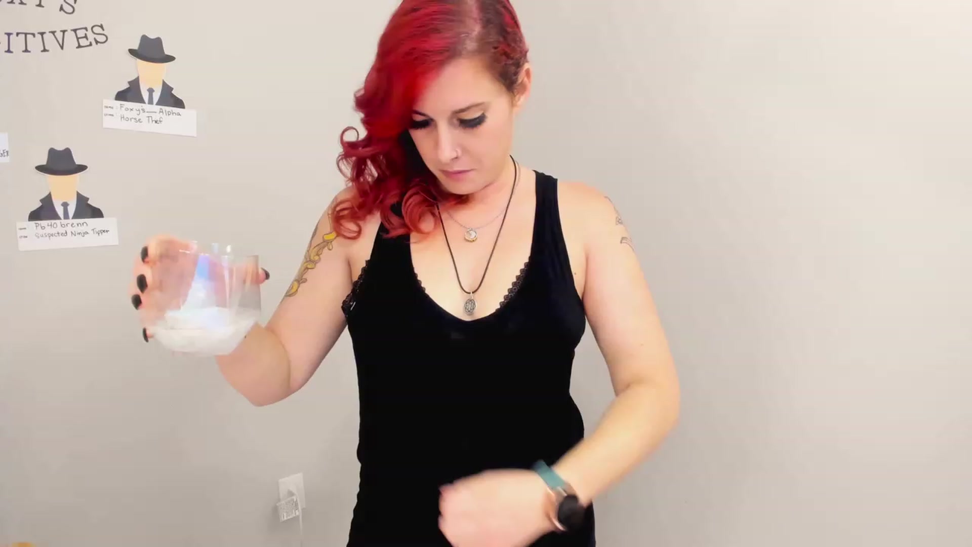 Gallery image thumbnail from FoxyDame's myfreecams stream on, 03/11/2023, 06:14 image 10 of 20