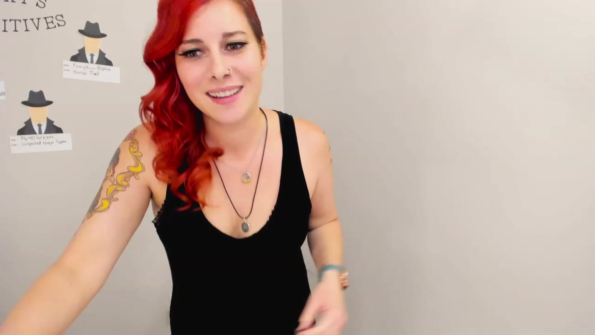 Gallery image thumbnail from FoxyDame's myfreecams stream on, 03/11/2023, 06:14 image 7 of 20