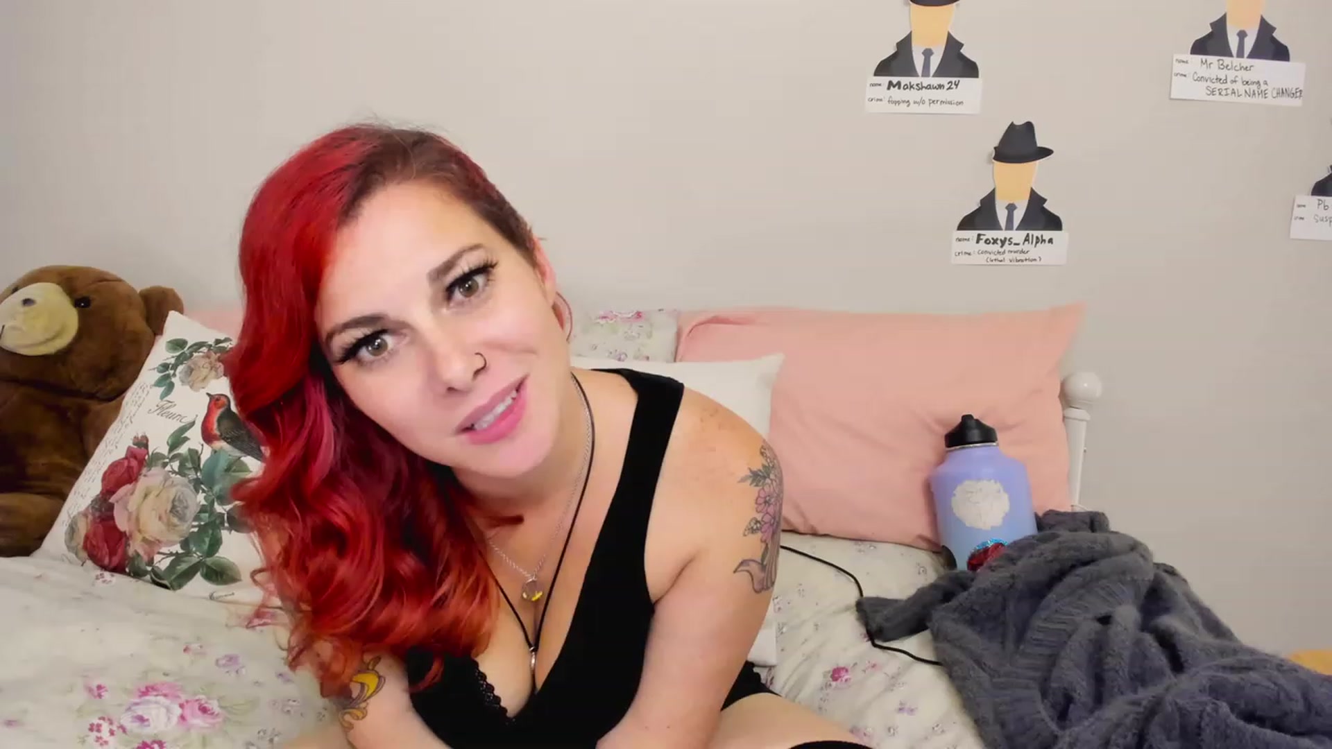 Gallery image thumbnail from FoxyDame's myfreecams stream on, 03/11/2023, 08:52 image 8 of 20